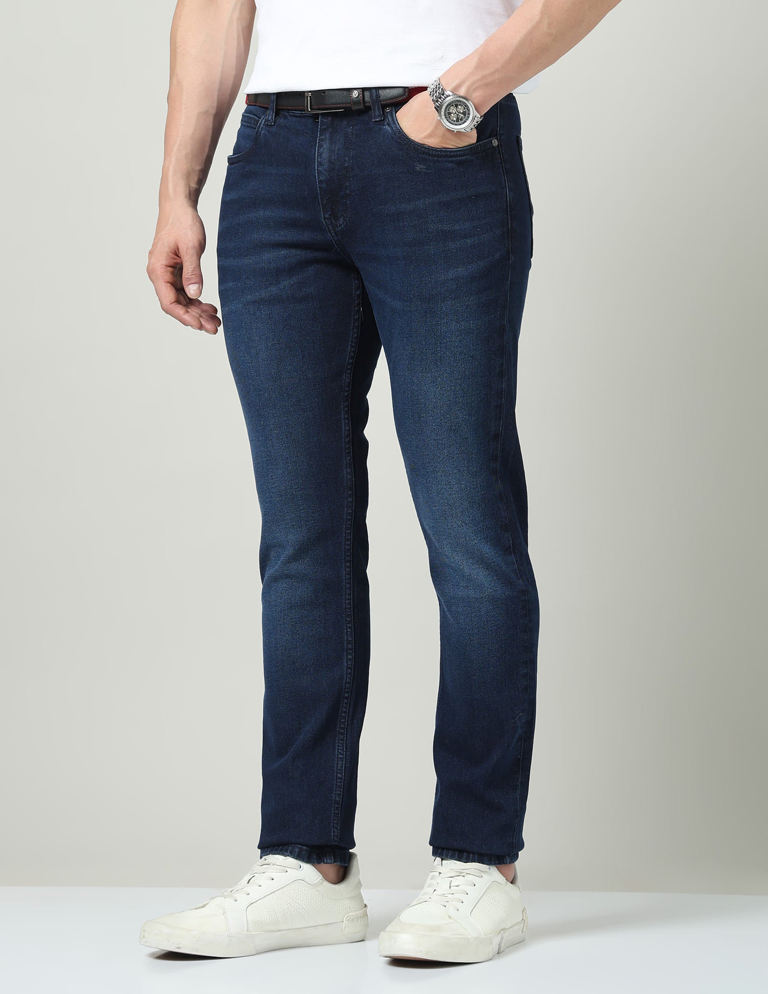 Adventure Essential Slim Fit Mid-Rise Whiskered Jeans