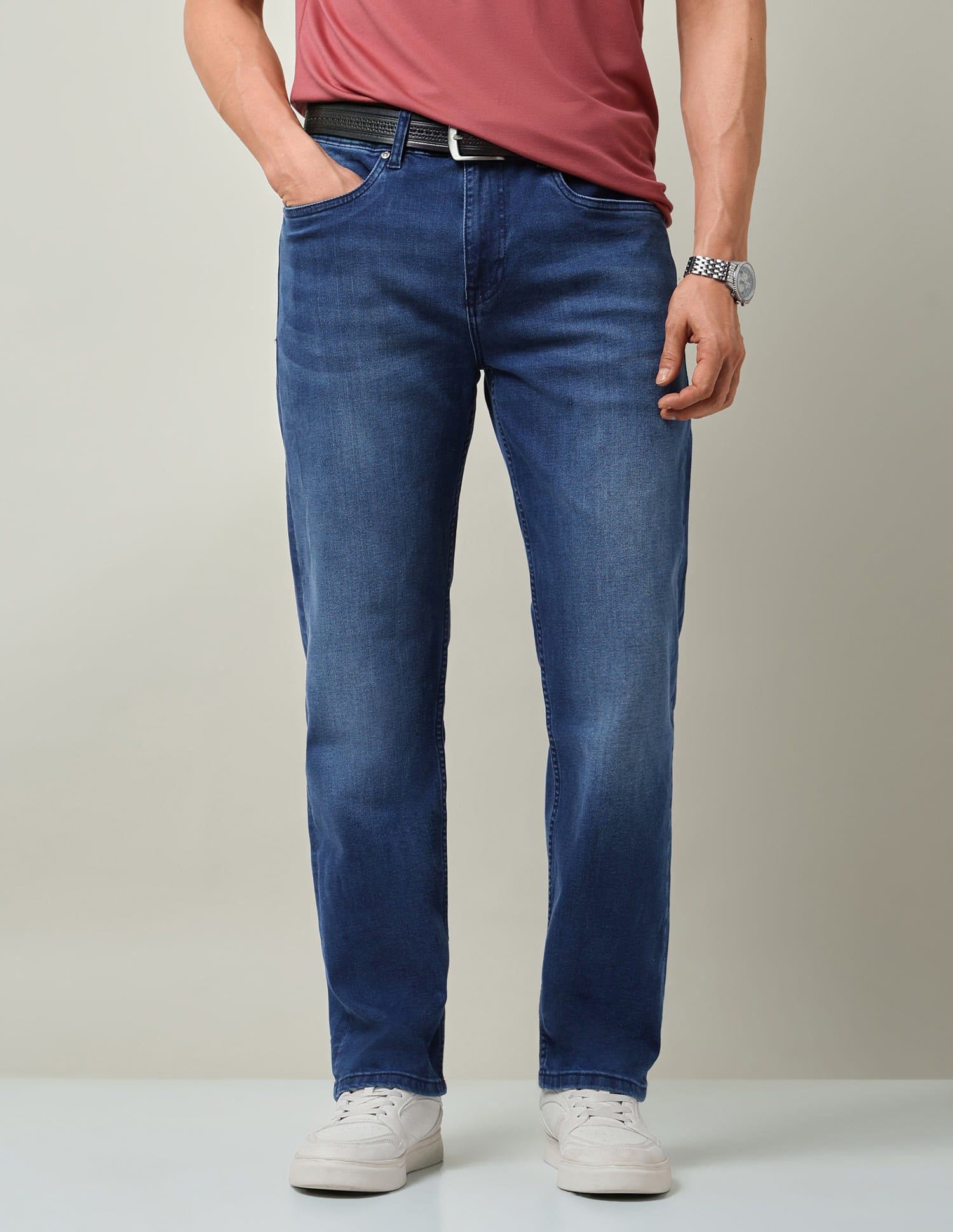 Trend Setter Solid Comfort Fit Whiskered Jeans