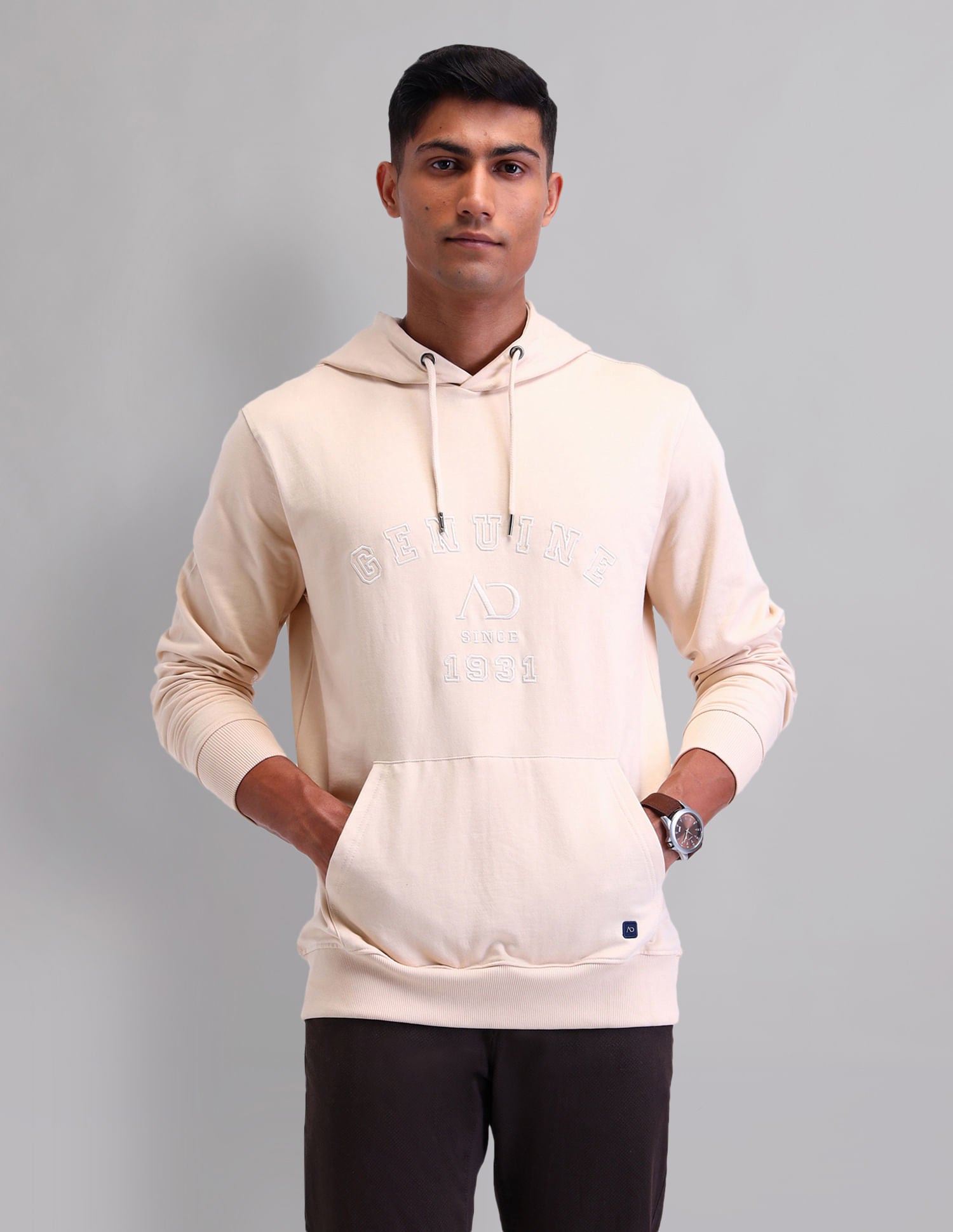 Urban Sleek Modern Slim Fit Sweatshirt