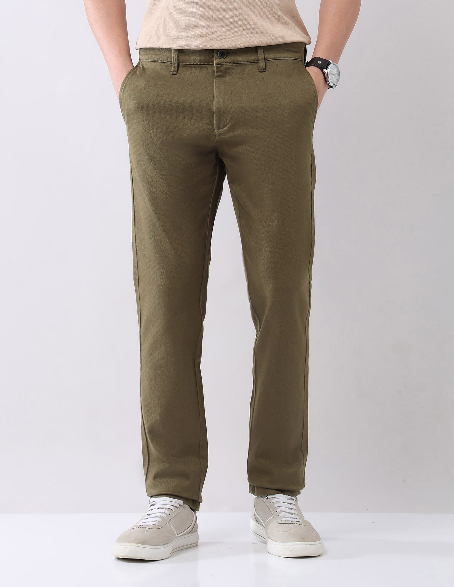Regular Modern Slim Fit Chinos