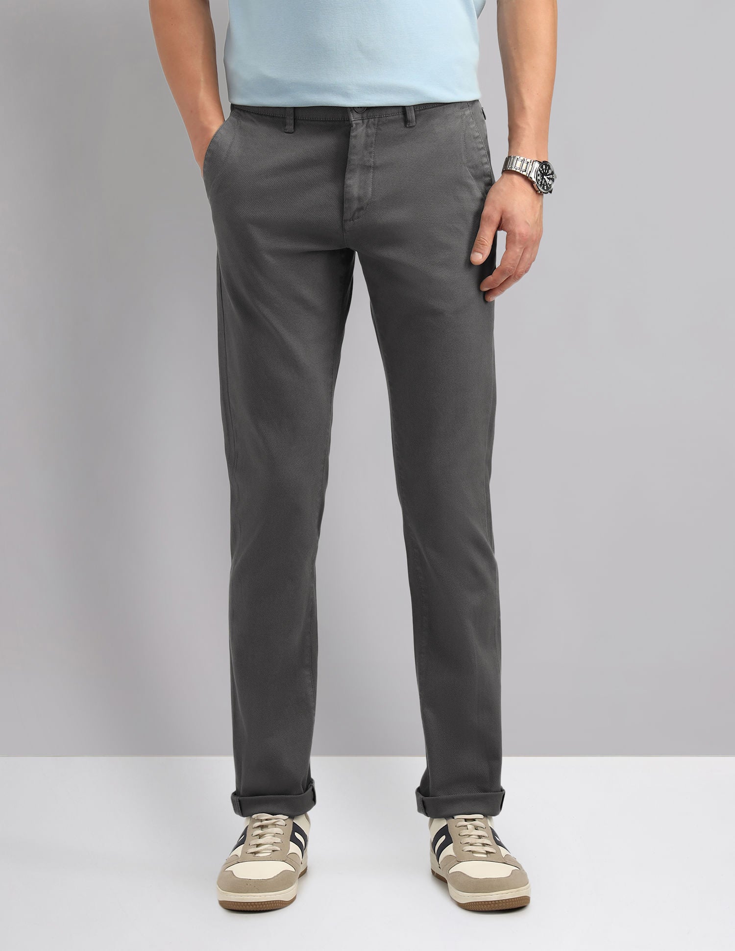 Wardrobe Essential Modern Slim Fit Solid Chinos