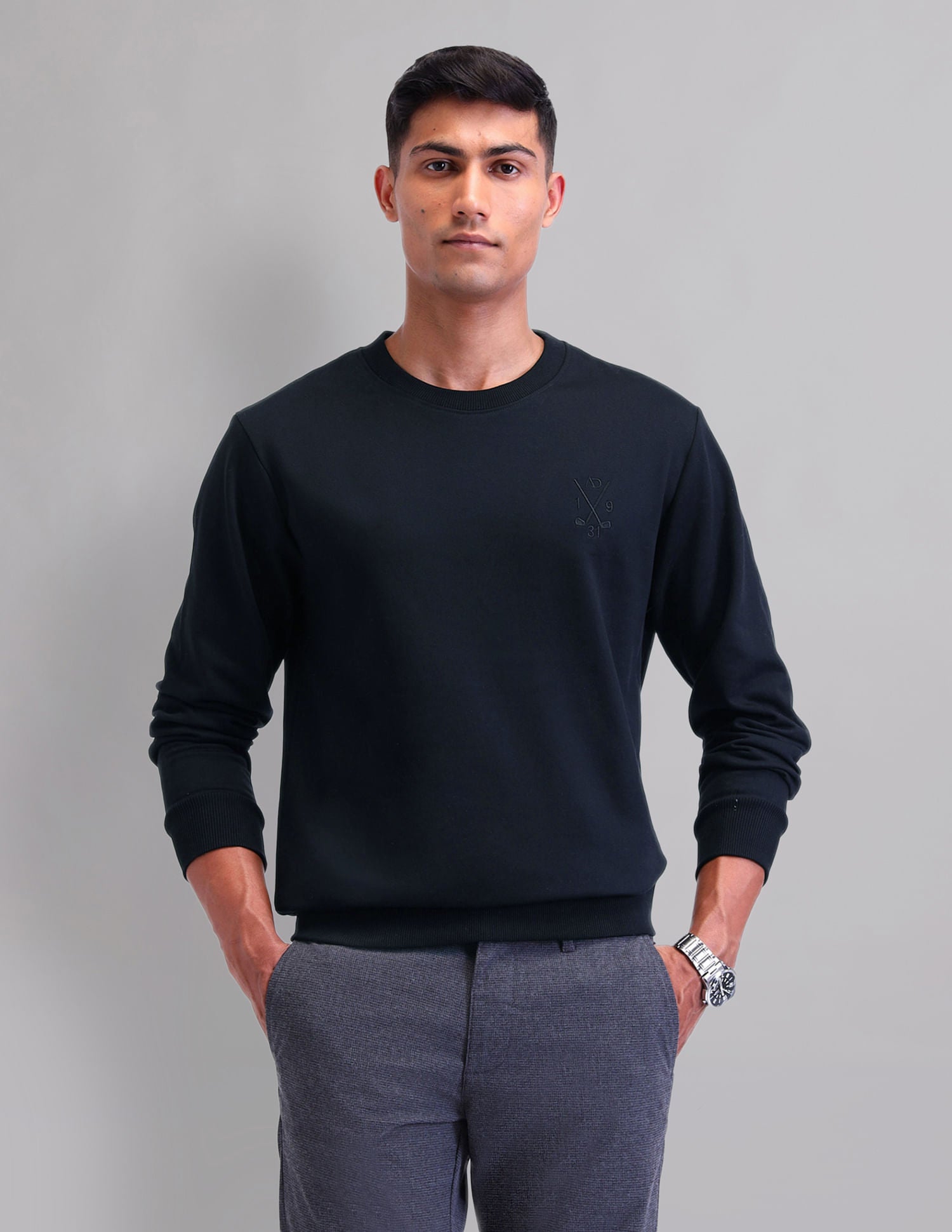 Urban Sleek Modern Slim Fit Sweatshirt
