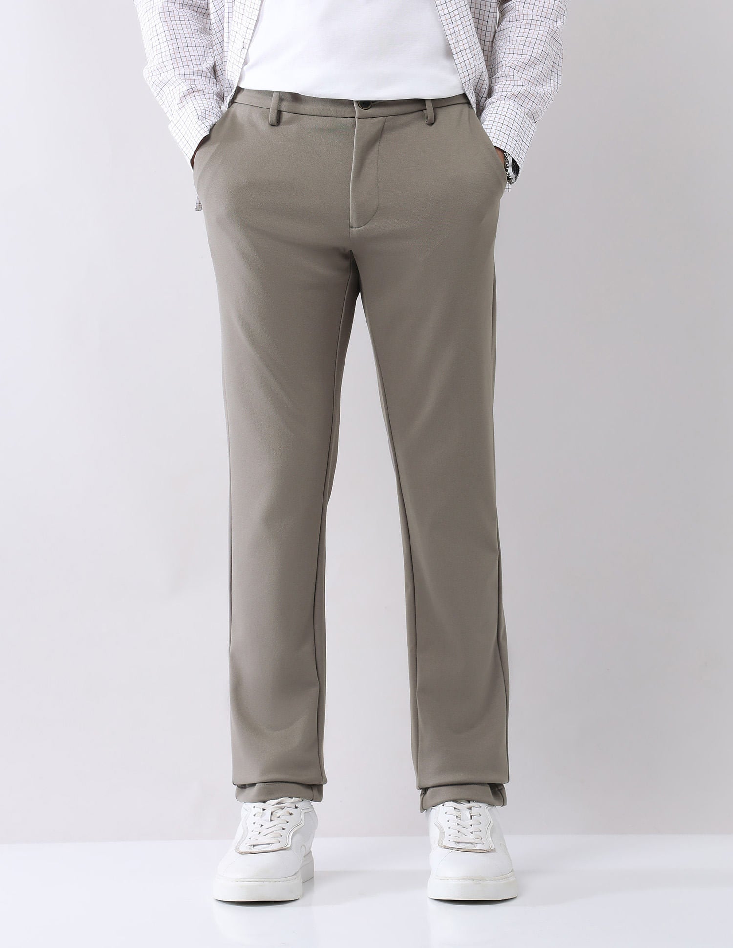 Regular Modern Slim Fit Chinos