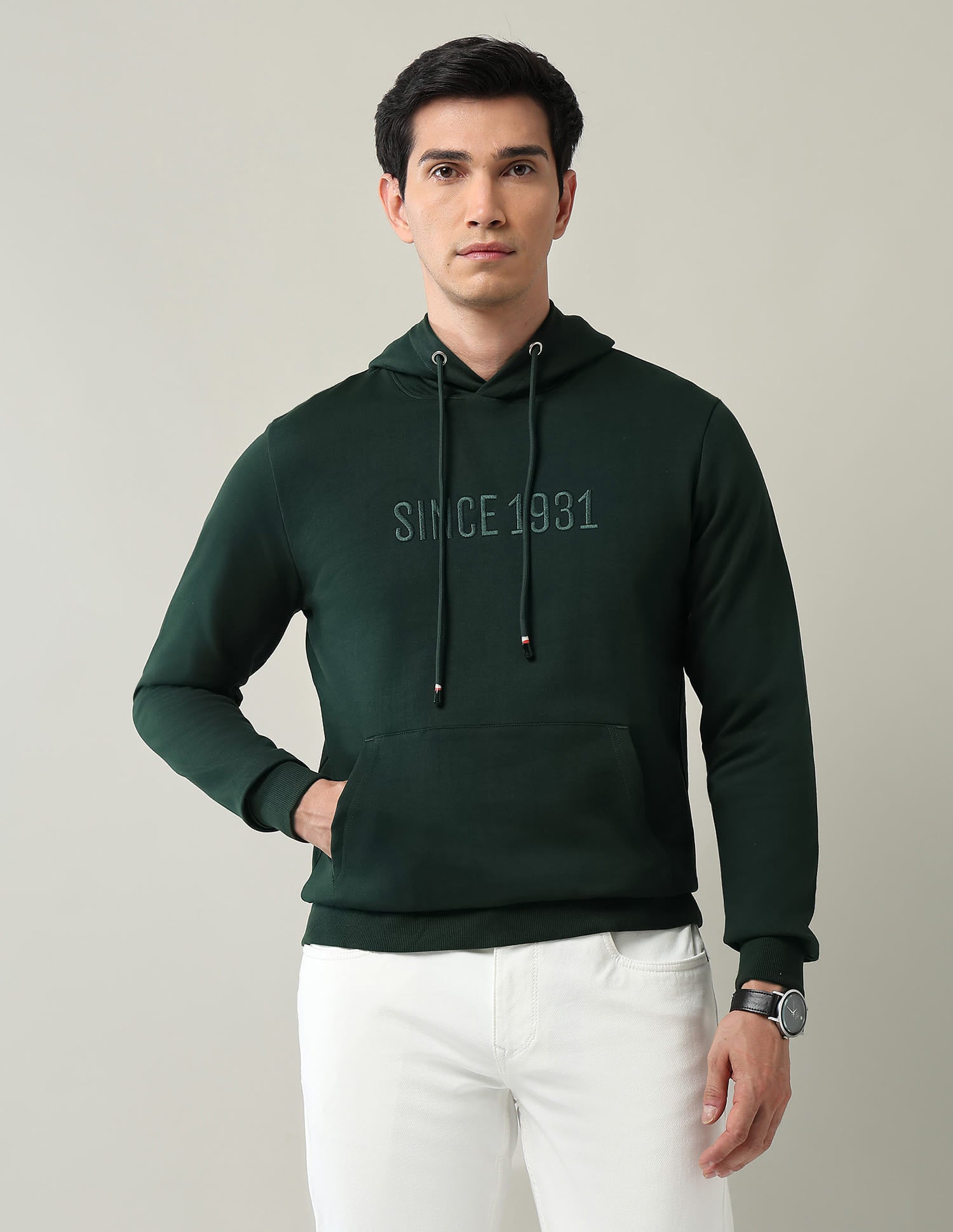 Modern Slim Fit Sweatshirt
