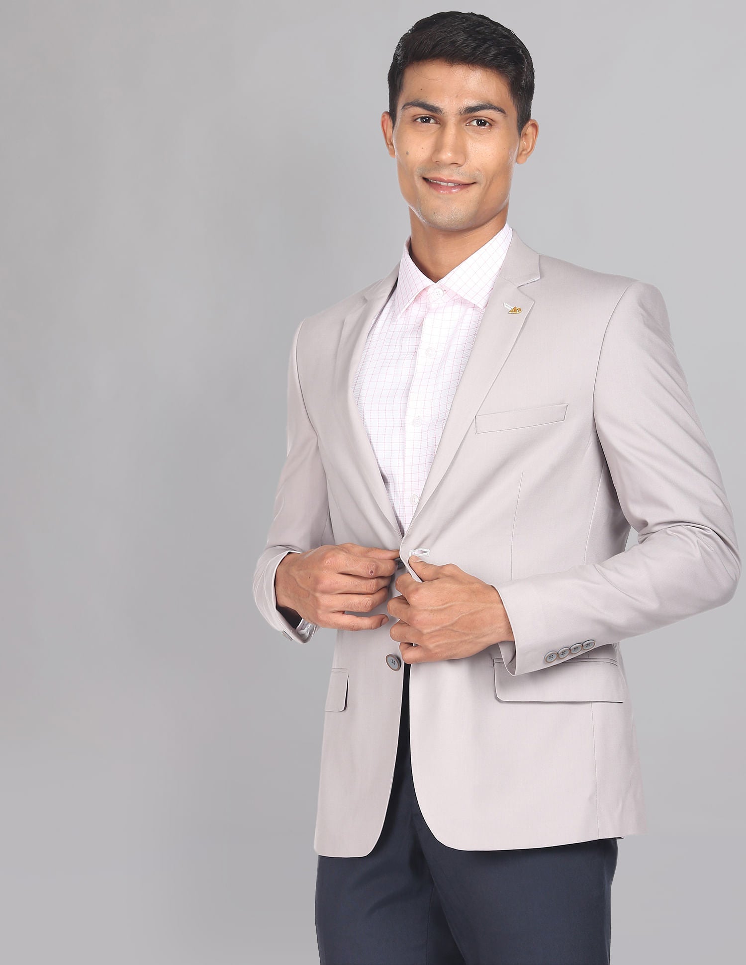 Solid Twill Tailored Fit Blazer