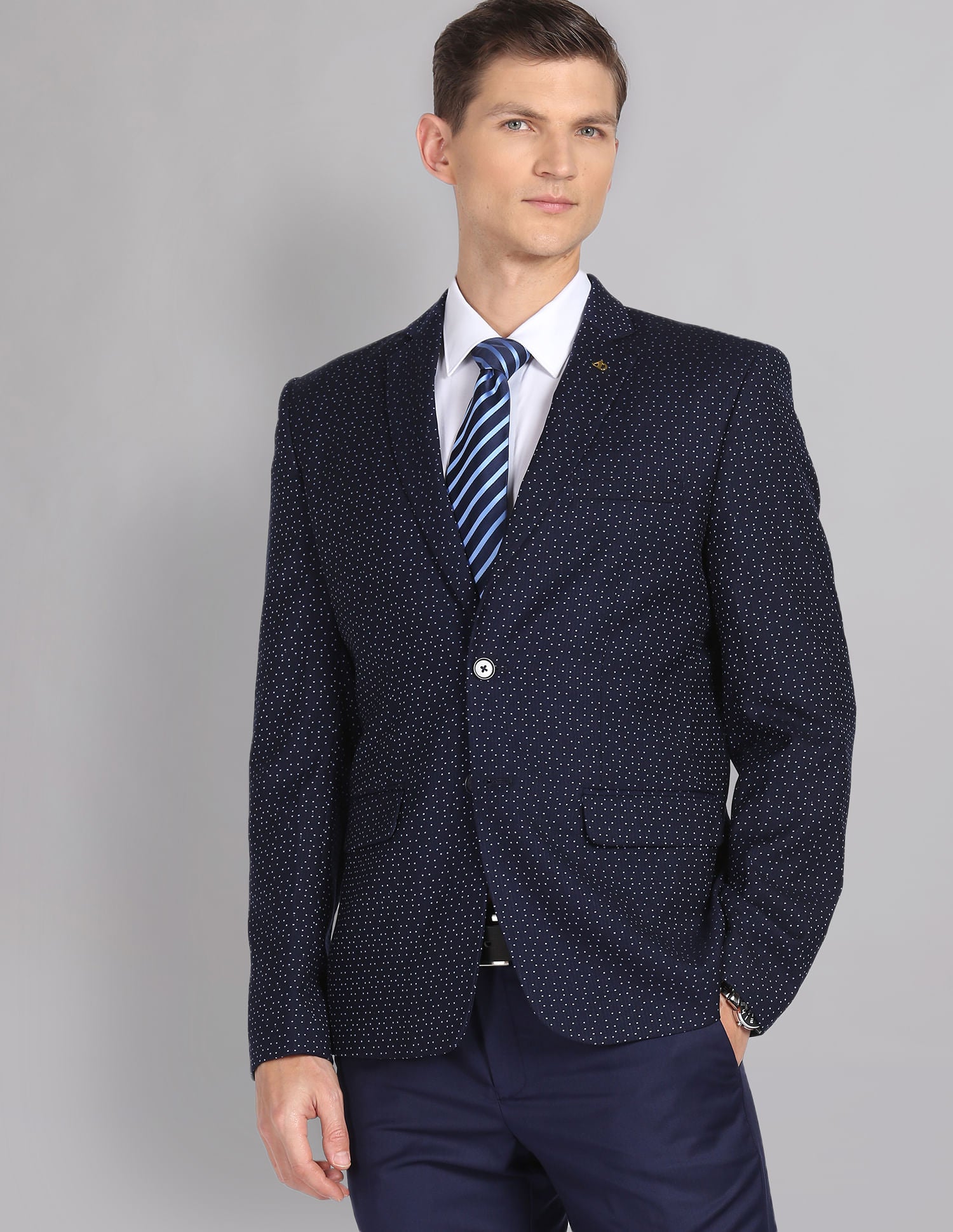 Clean & Sharp Tailored Regular Fit Patterned Two Piece Suit