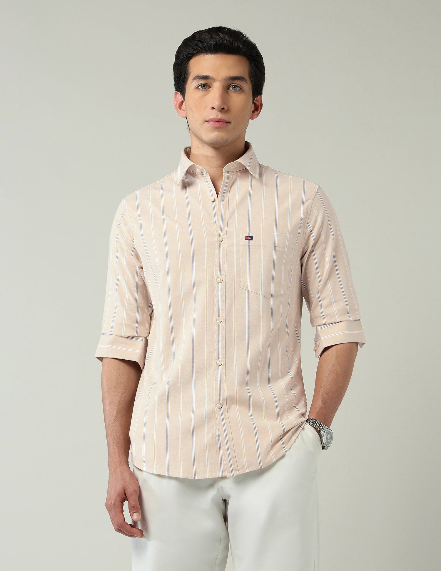 Wardrobe essential Modern Slim Fit Vertical Striped Shirt