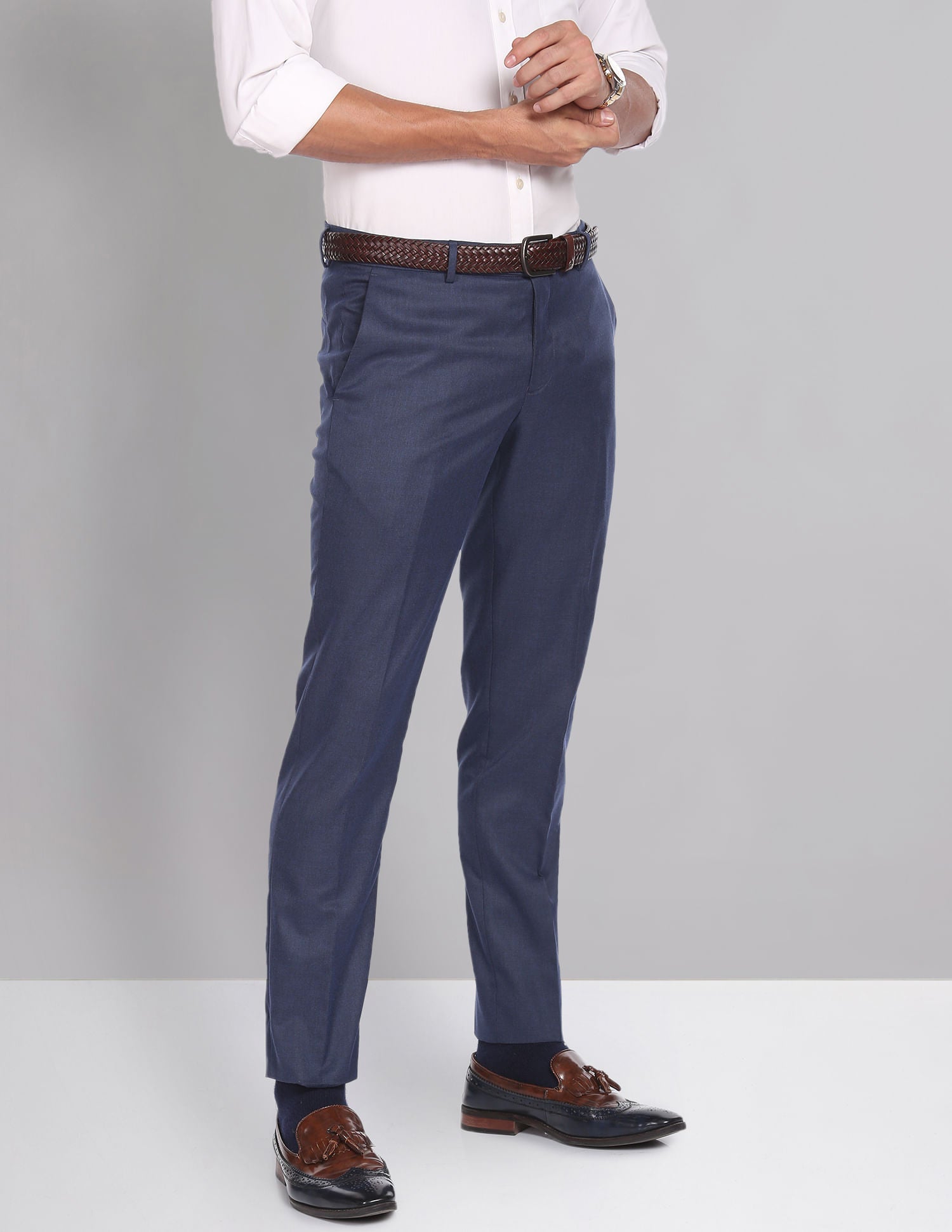 Relaxed Look Smart Mid Rise Solid Formal Trousers