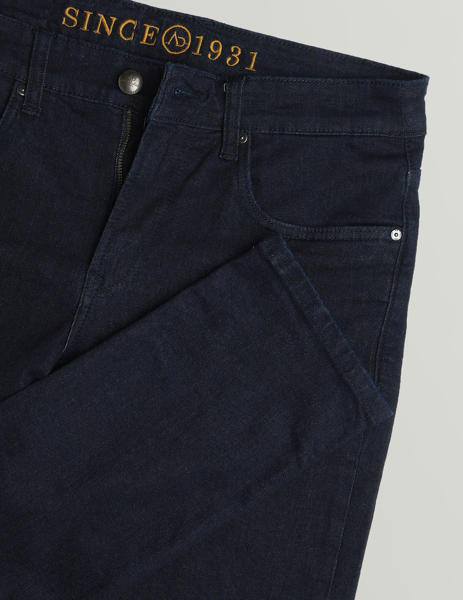 Everyday Cool Slim Fit Mid-Rise Jeans