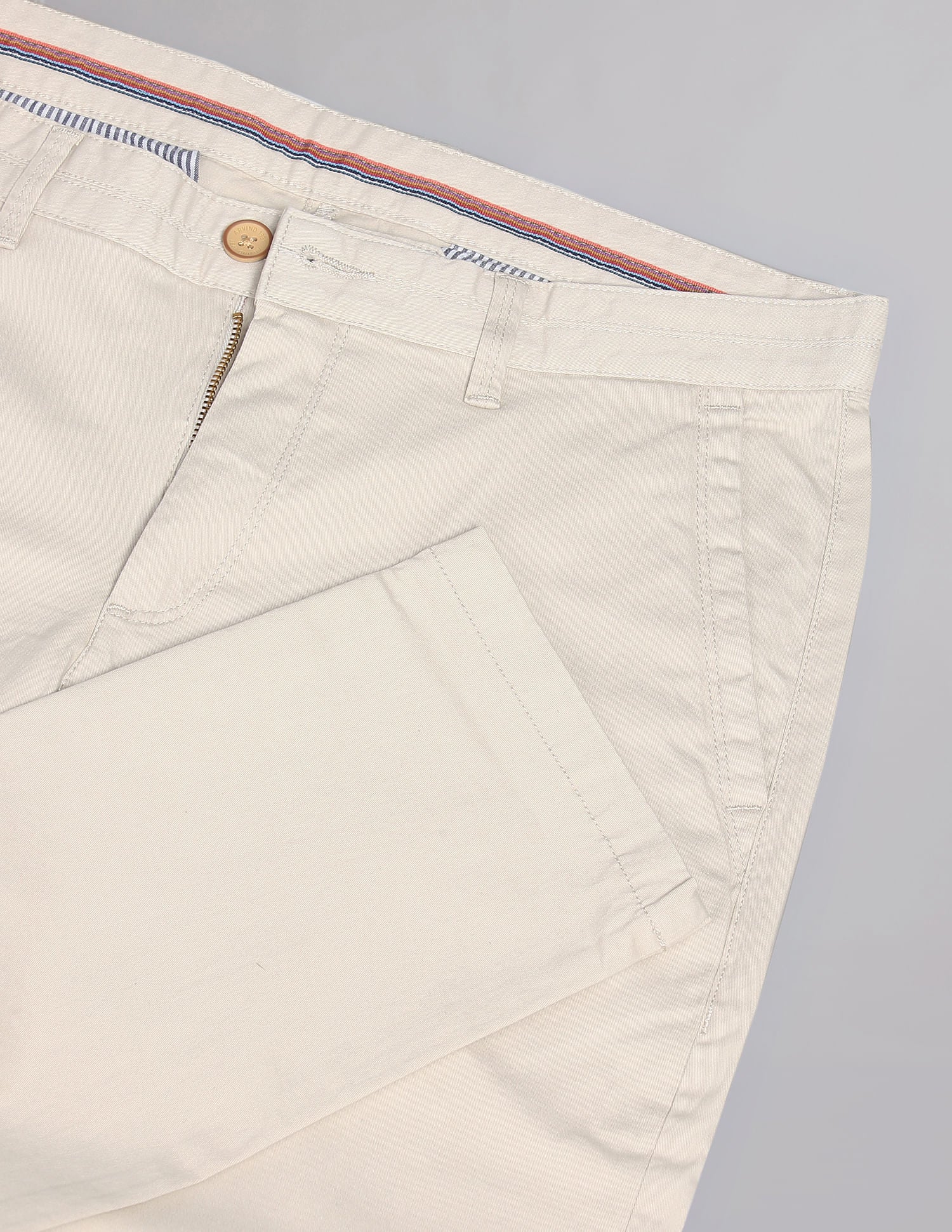 Regular Solid Twill Casual Chinos