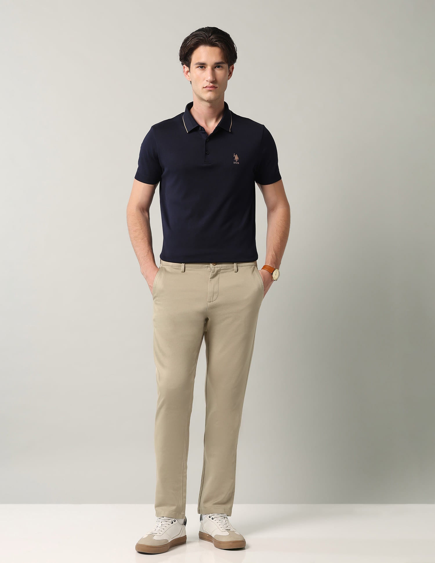 Textured Mid-rise Modern Fit Trousers