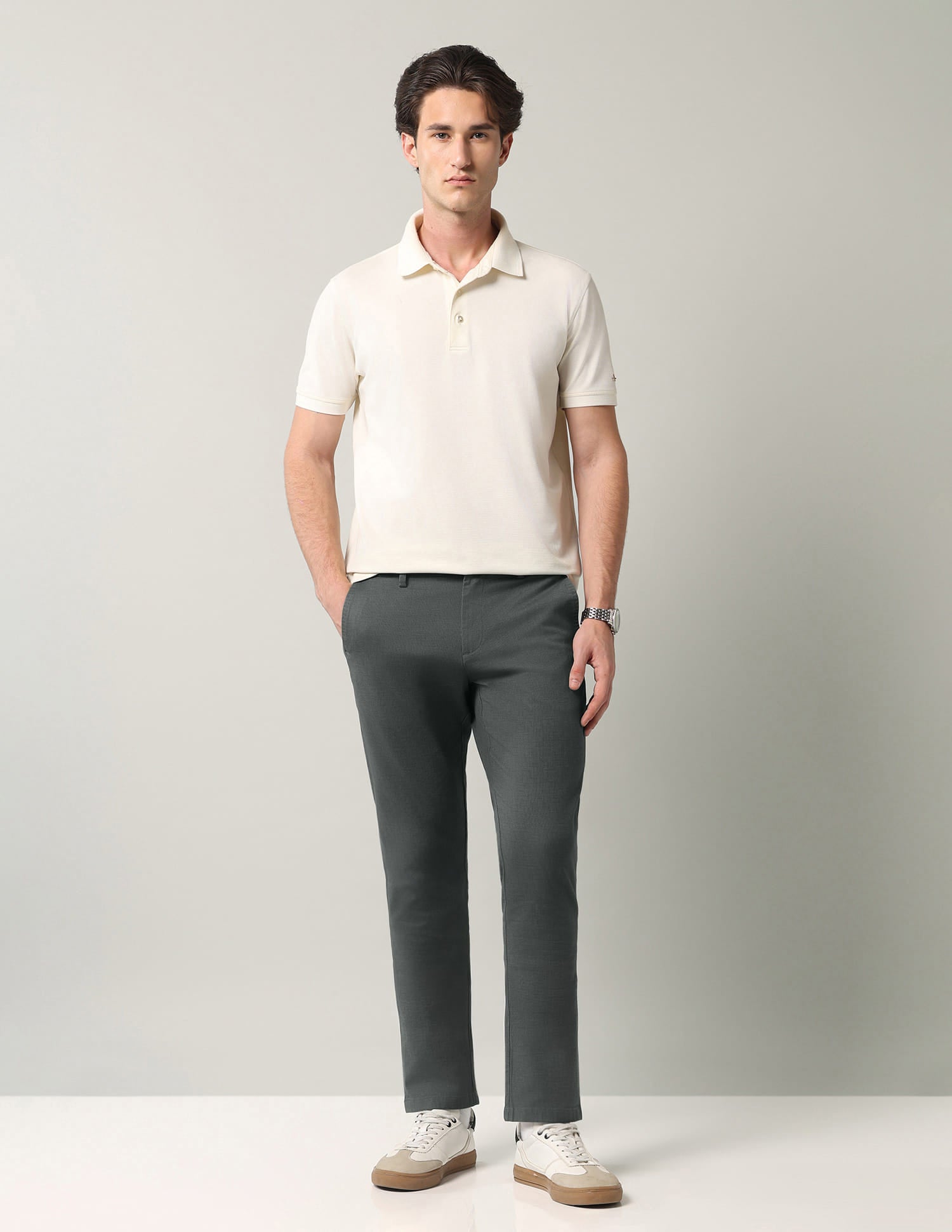 Textured Mid-rise Modern Fit Trousers