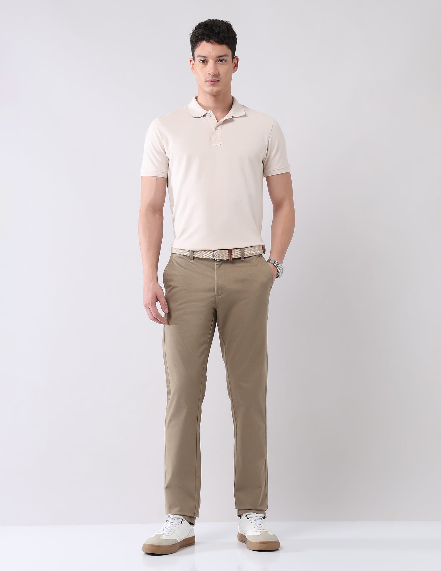 Regular Modern Slim Fit Chinos