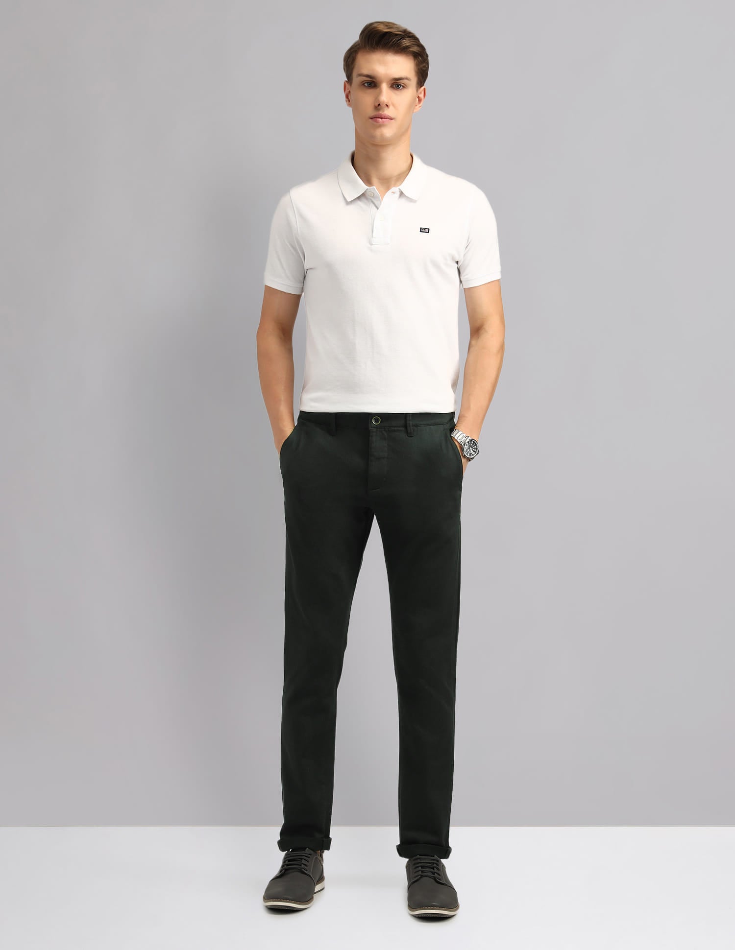 Wardrobe Essential Modern Slim Fit Solid Chinos