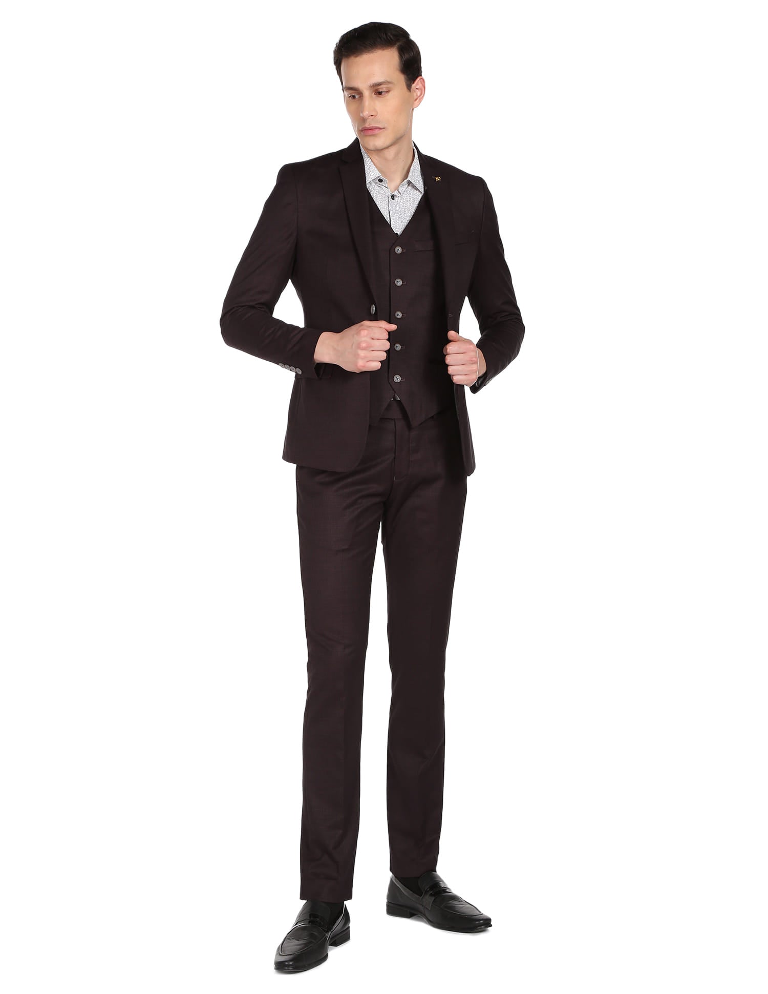 Corporate-Coded Tailored Fit Solid Three Piece Suit