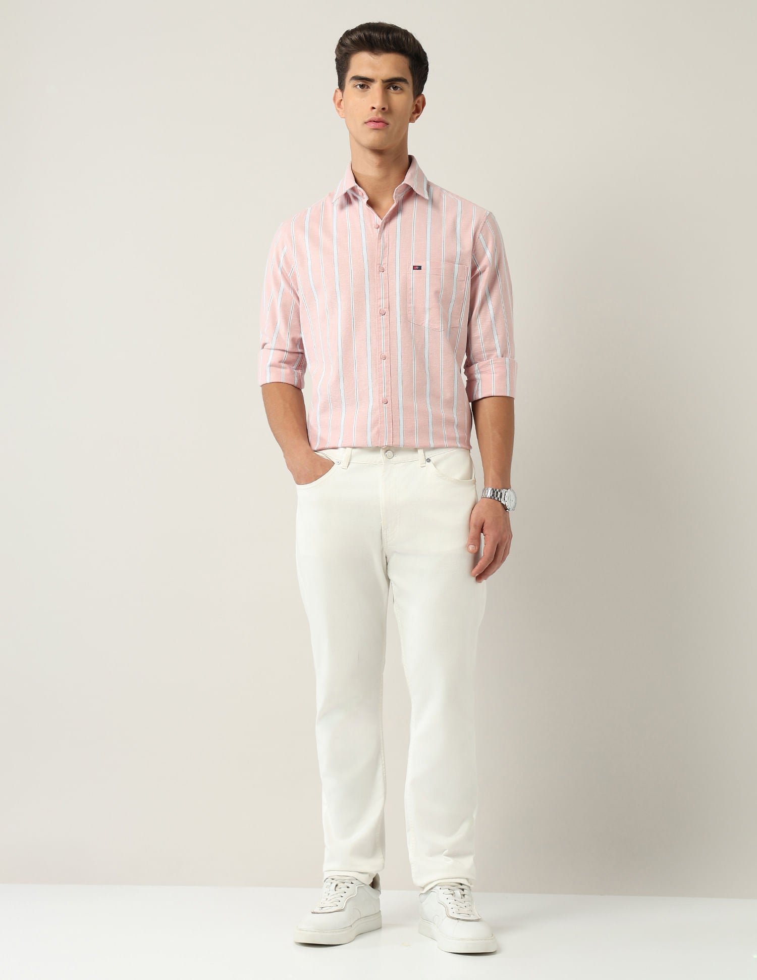 Wardrobe essential Modern Slim Fit Vertical Striped Shirt