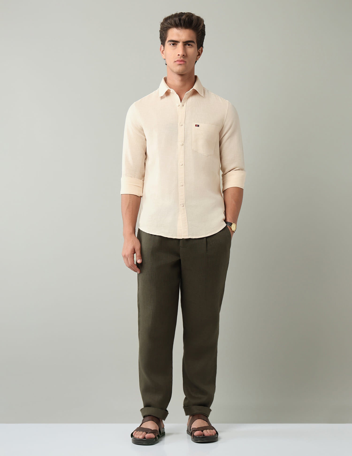 Biege Solid Modern Slim Fit Shirt