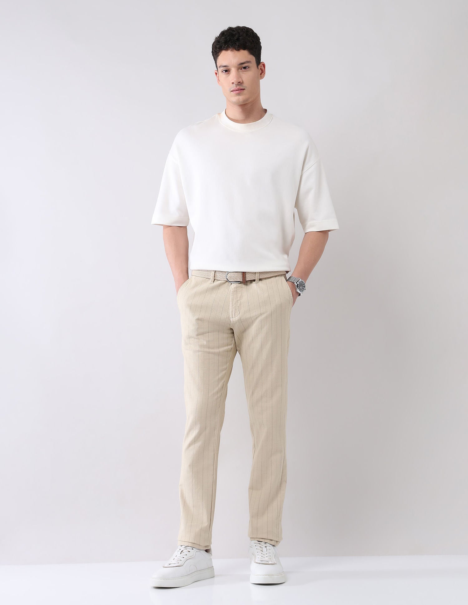 Regular Modern Slim Fit Chinos