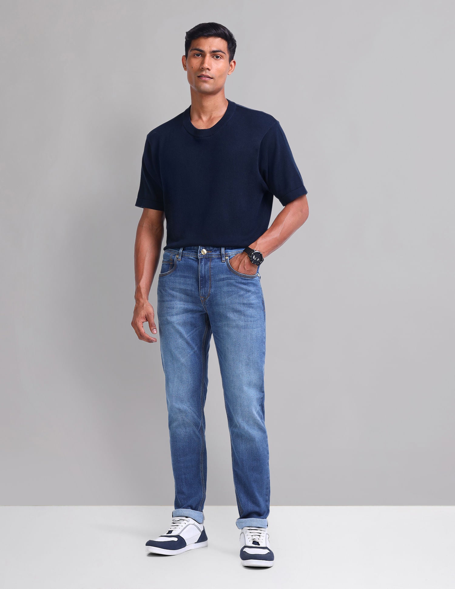 Easy-on slim Fit Mid Rise Jeans