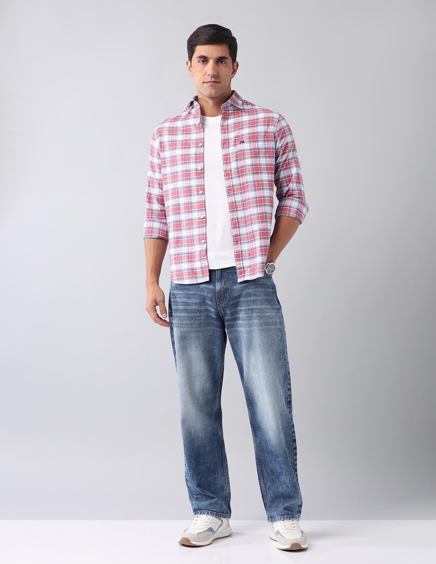 Bloom Baggy Fit Mid Rise Jeans