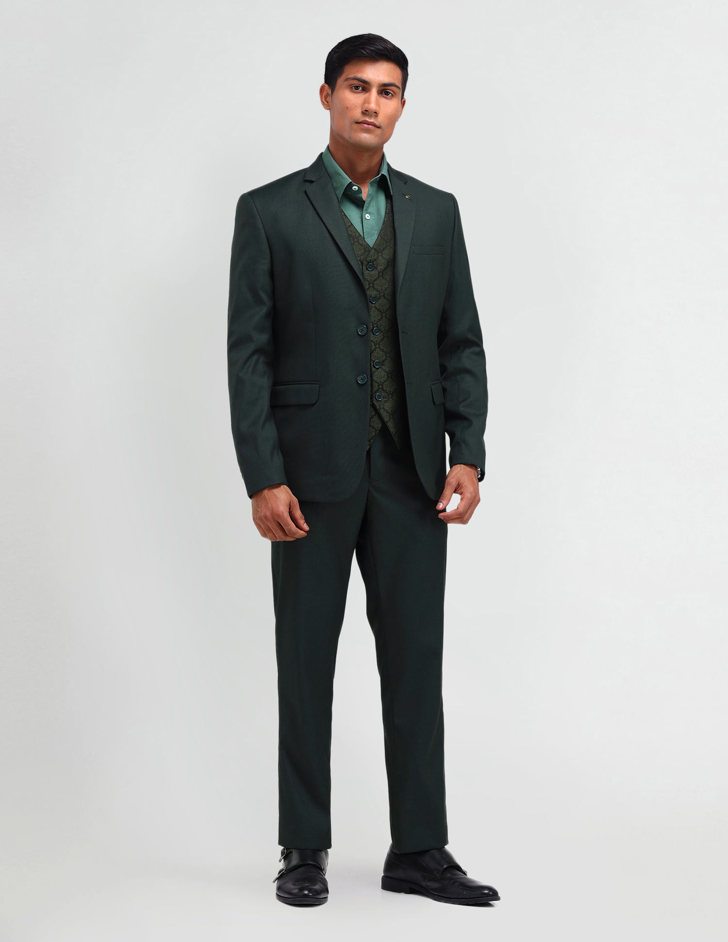 Executive Edged Tailored Fit Three Piece Suit