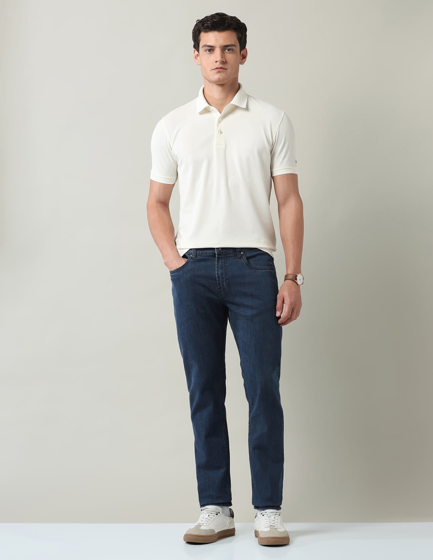 Solid Slim Fit Jeans