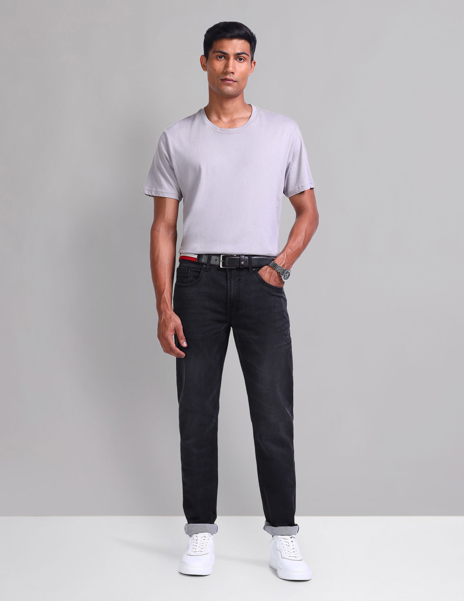 Style-Packed Twill Slim Fit Jeans