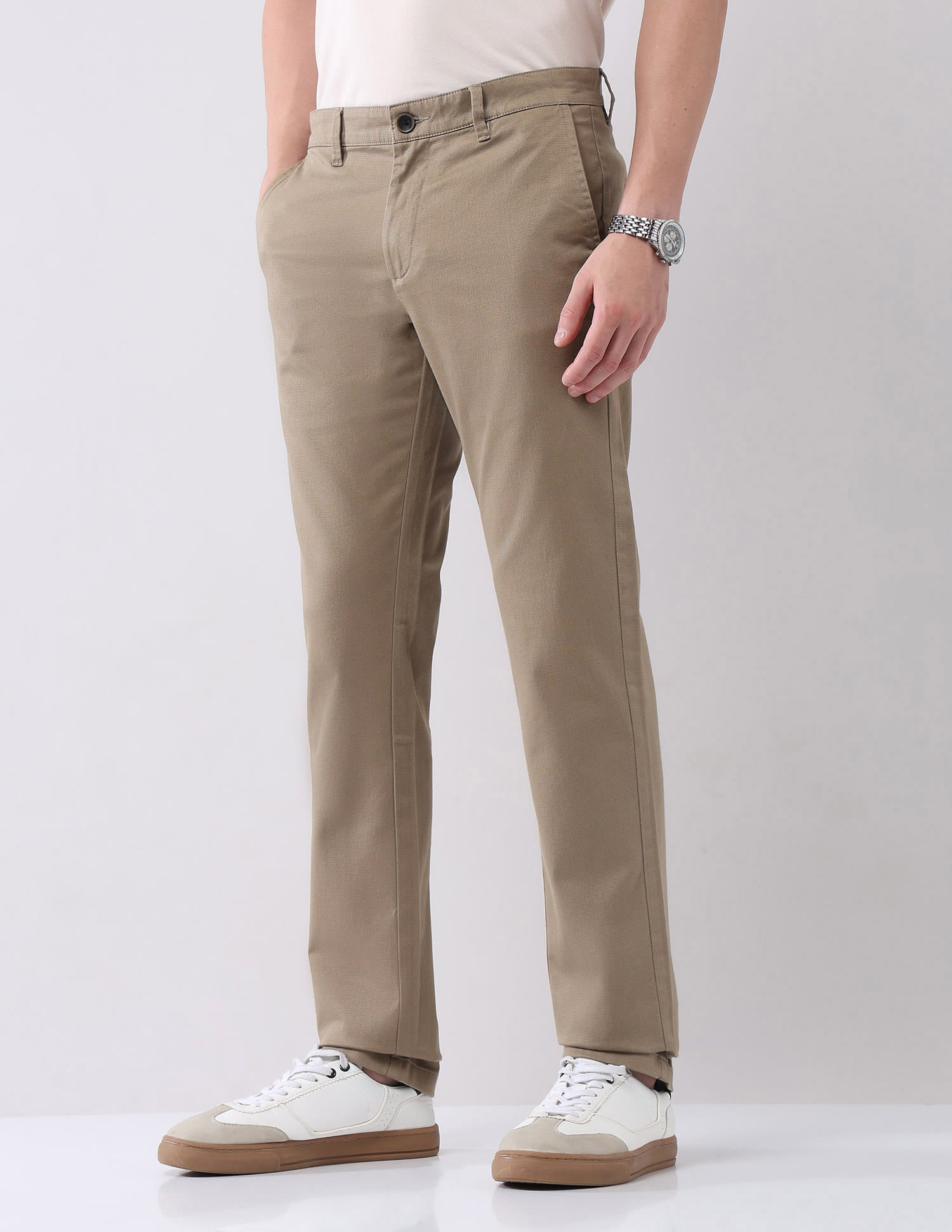 Regular Modern Slim Fit Chinos