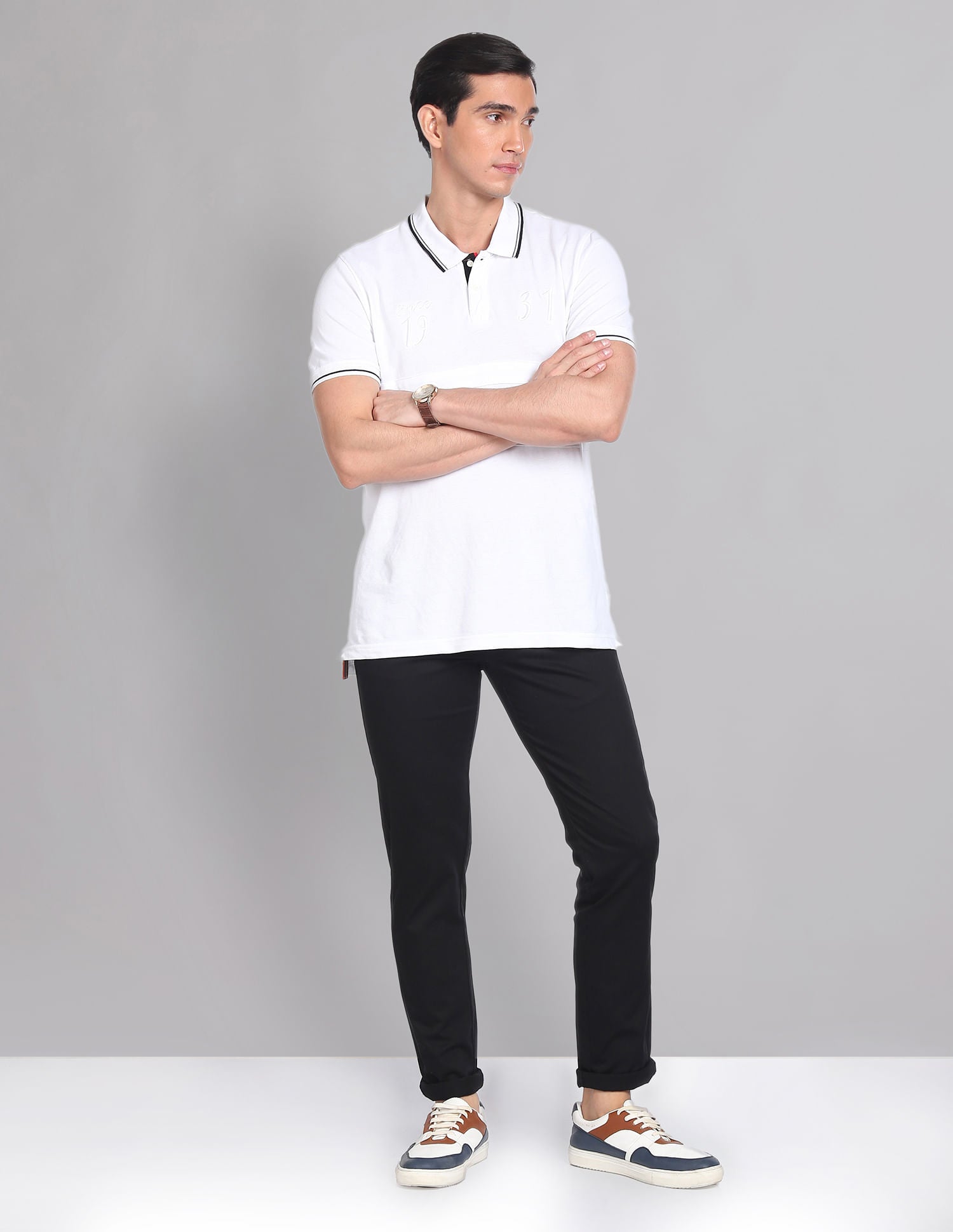 Modern Slim Fit Smart Flex Solid Chinos