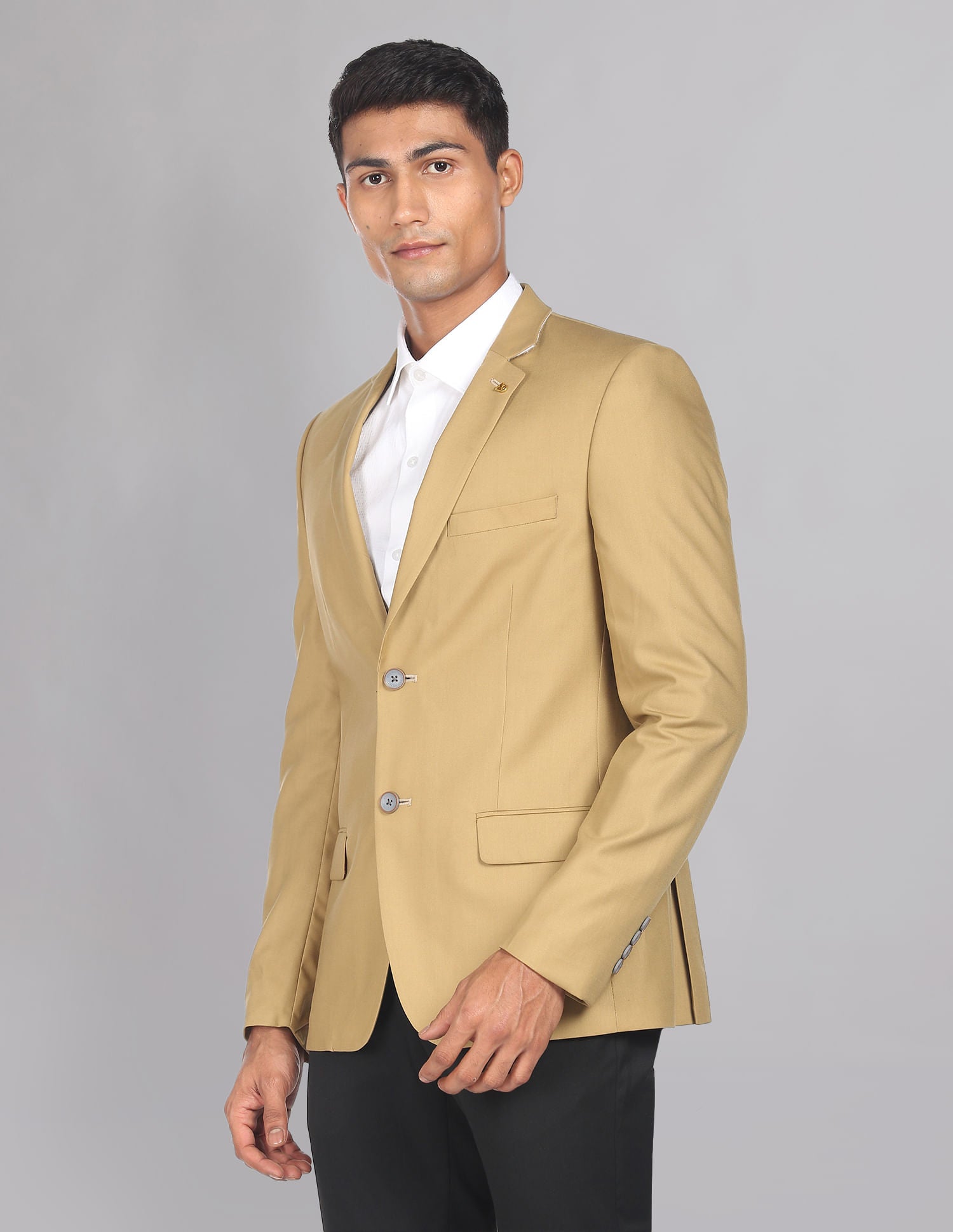 Wardrobe Icon Solid Tailored Fit Blazer