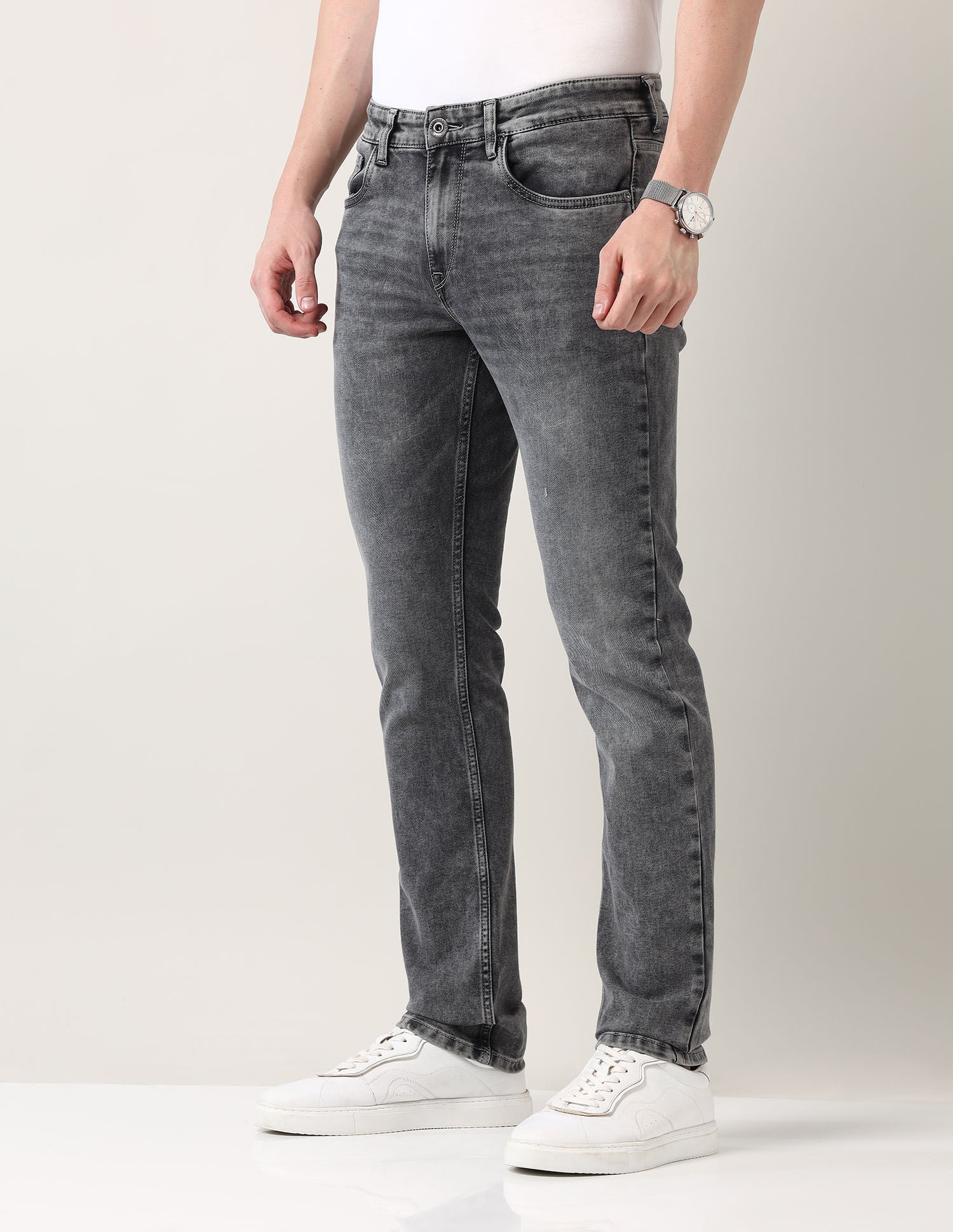 Easy-on slim Fit Mid Rise Jeans