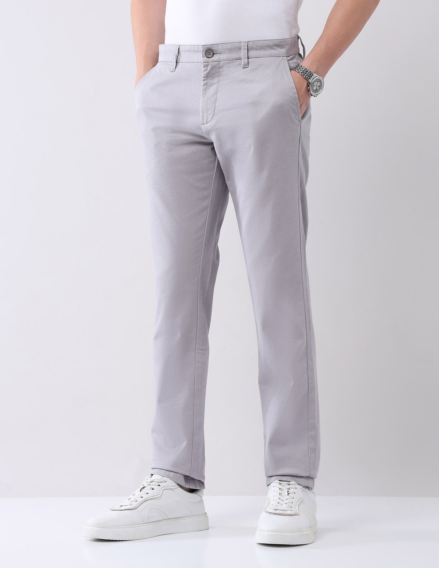 Regular Modern Slim Fit Chinos