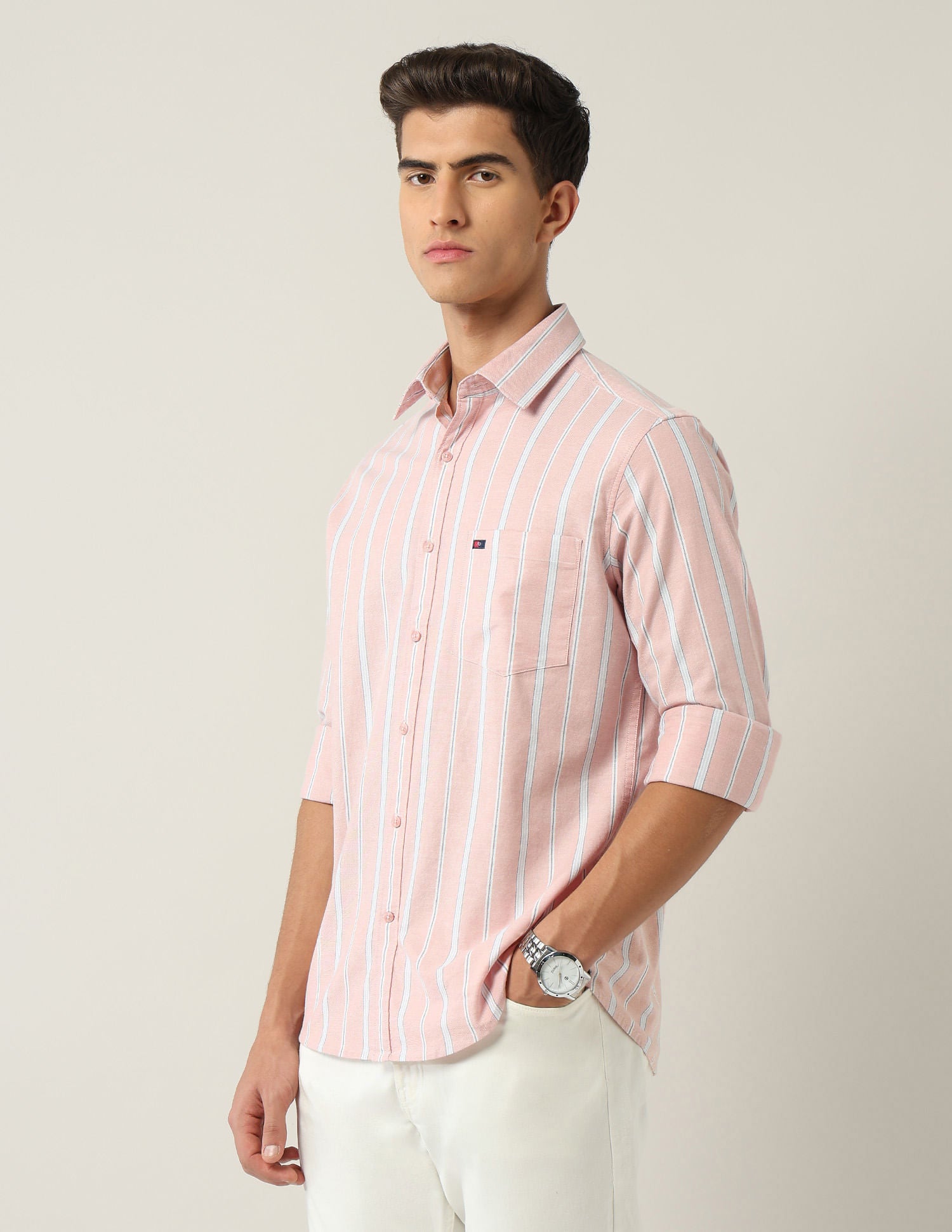 Wardrobe essential Modern Slim Fit Vertical Striped Shirt