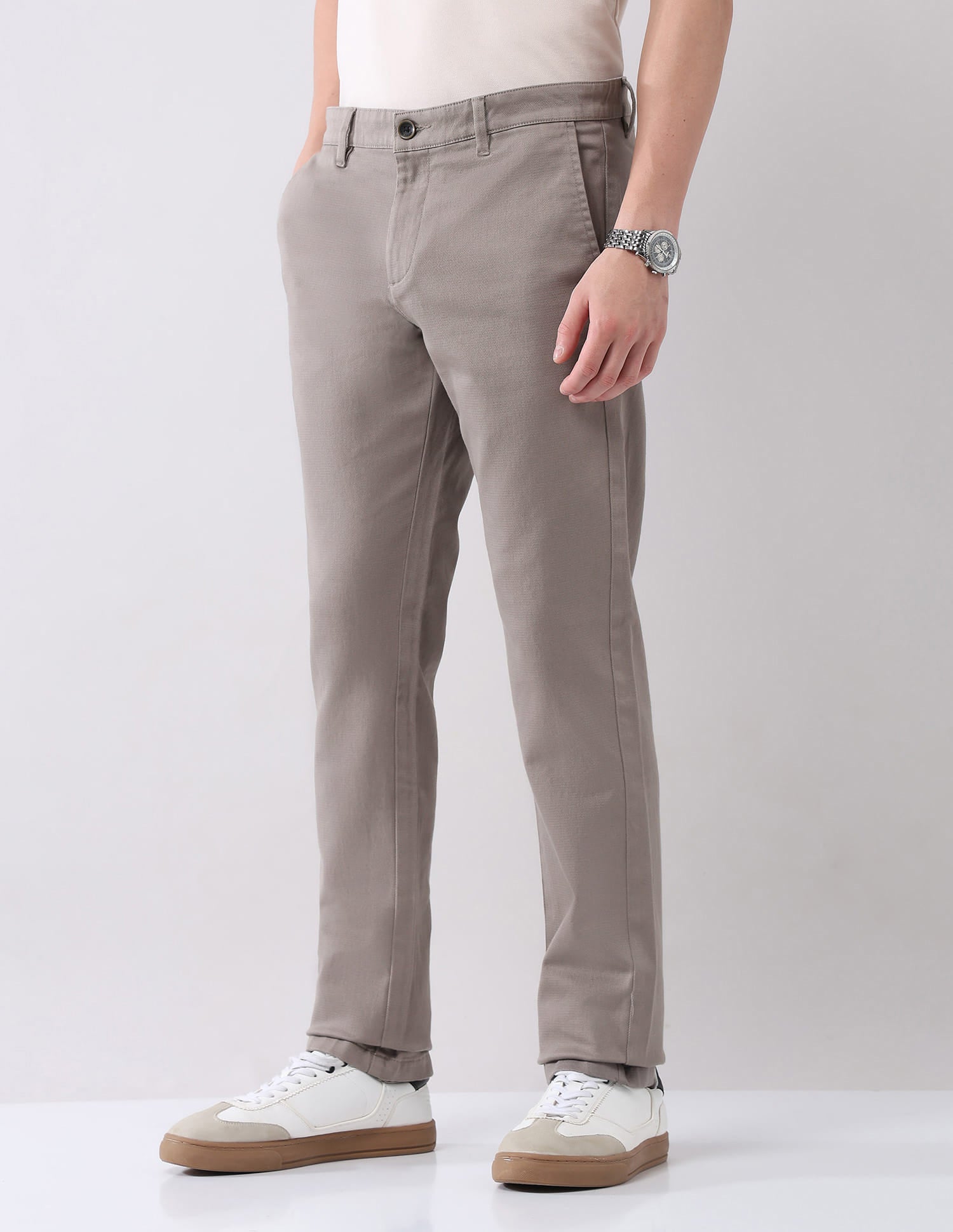 Regular Modern Slim Fit Chinos