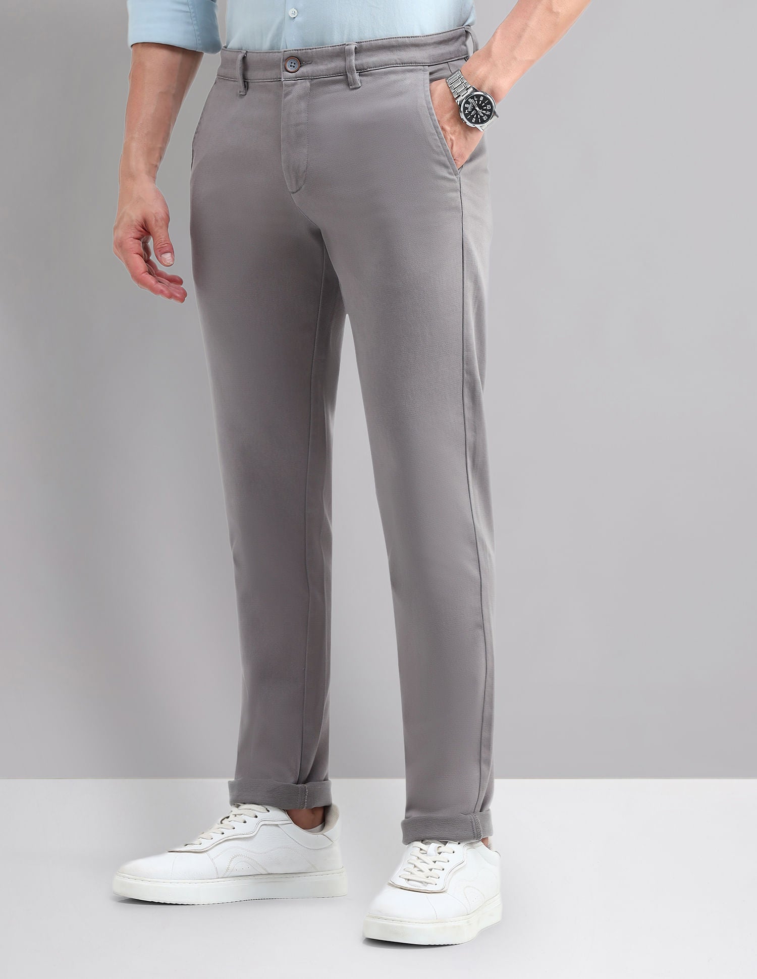 Regular Modern Slim Fit Chinos