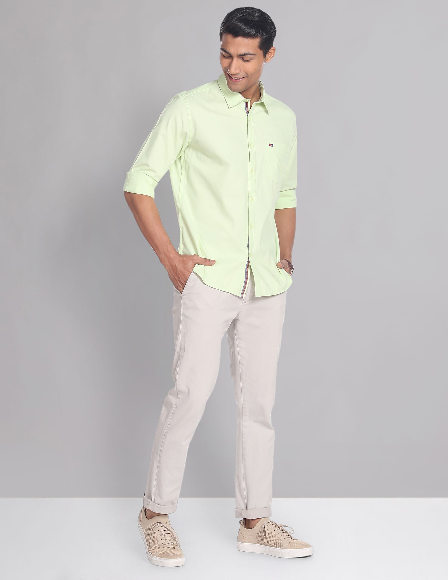 Classic Slim Fit Soladel UV Stretch Oxford Casual Shirt
