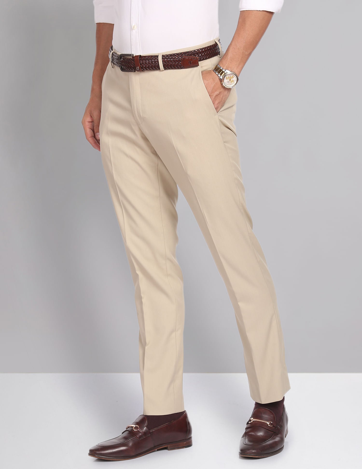 Relaxed Look Smart Mid Rise Solid Formal Trousers