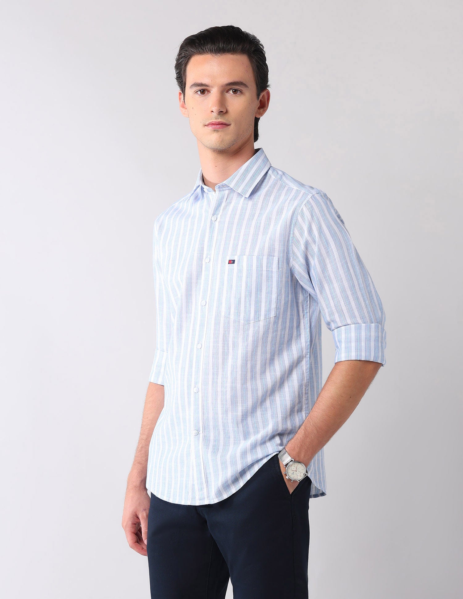 Wardrobe essential Modern Slim Fit Vertical Striped Shirt
