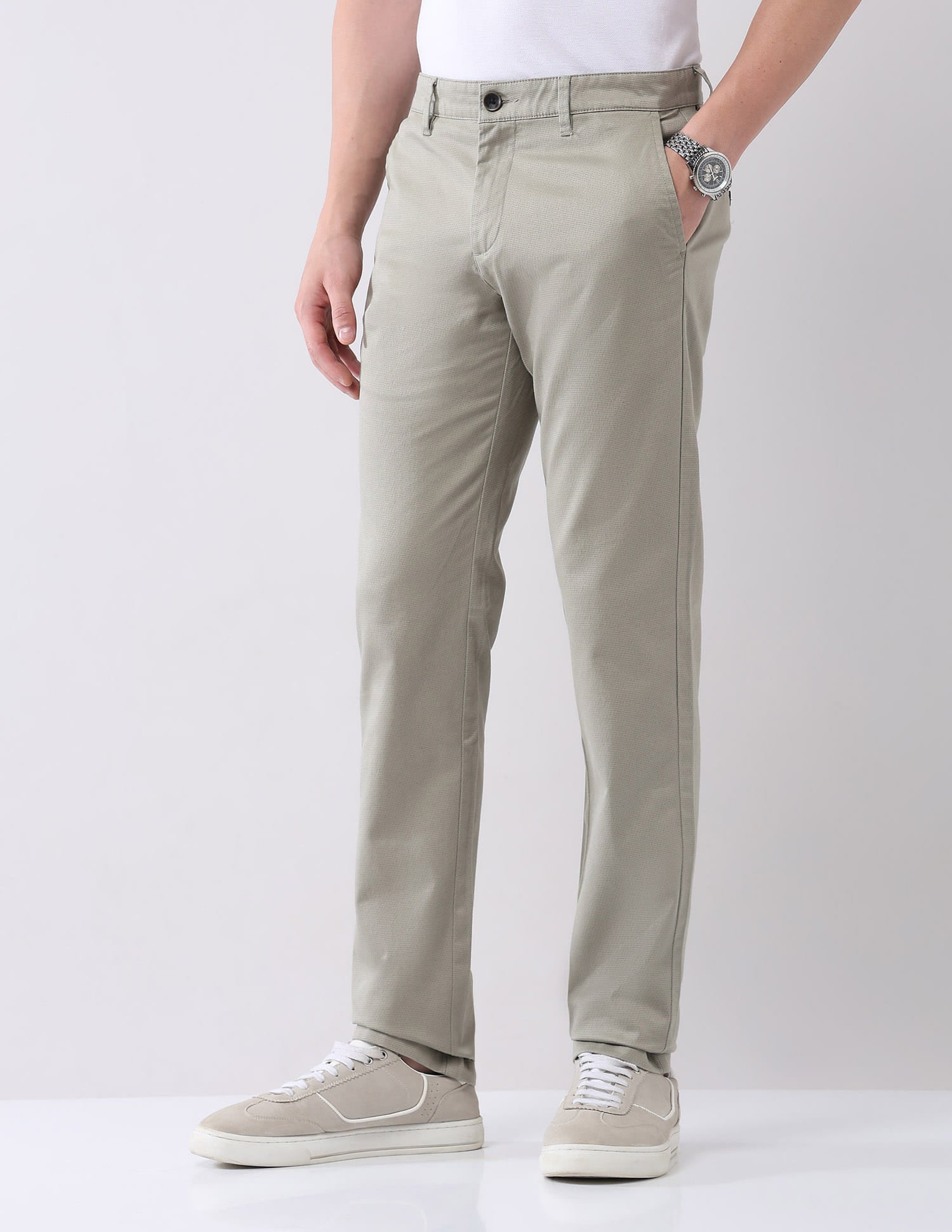 Regular Modern Slim Fit Chinos