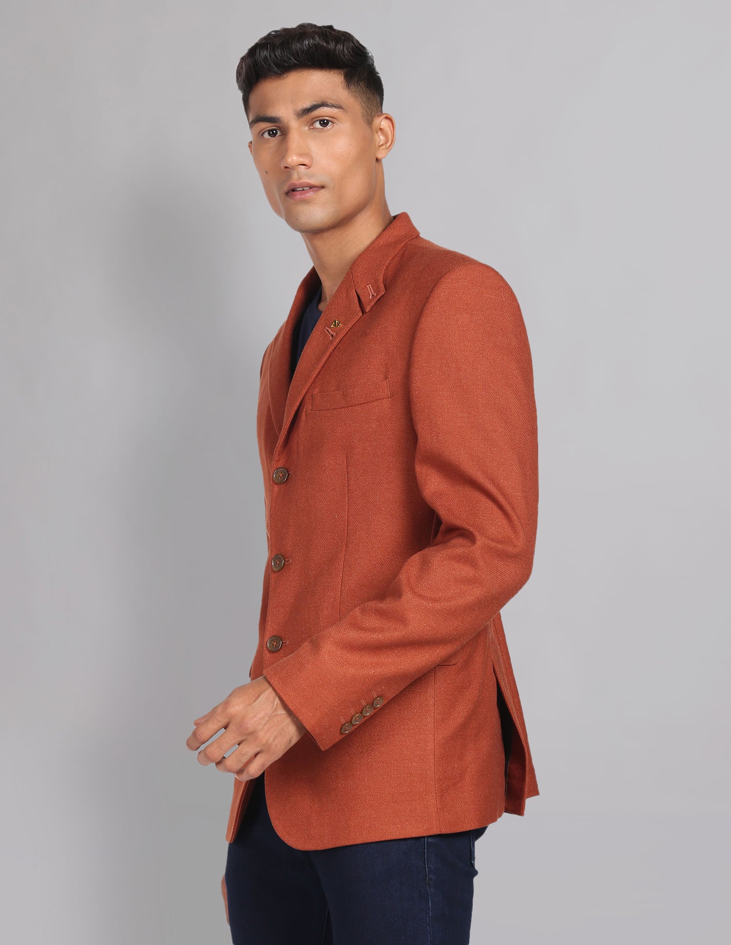 Power-Edged Dobby Convertible Collar Blazer