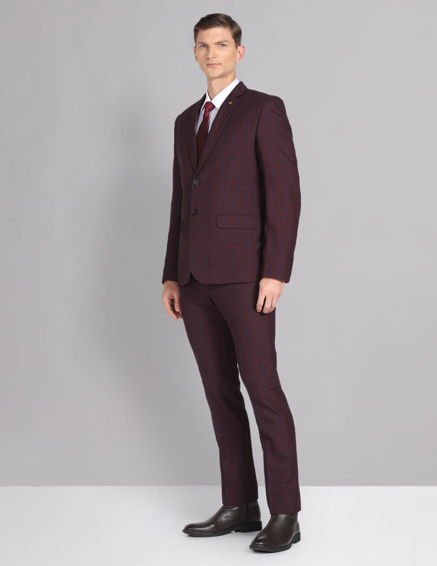 Classic Tailored Regular Fit Dobby Two Piece Suit
