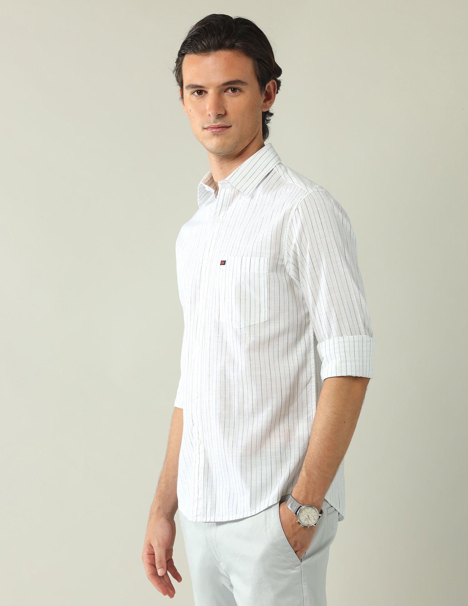 Wardrobe essential Modern Slim Fit Vertical Striped Shirt