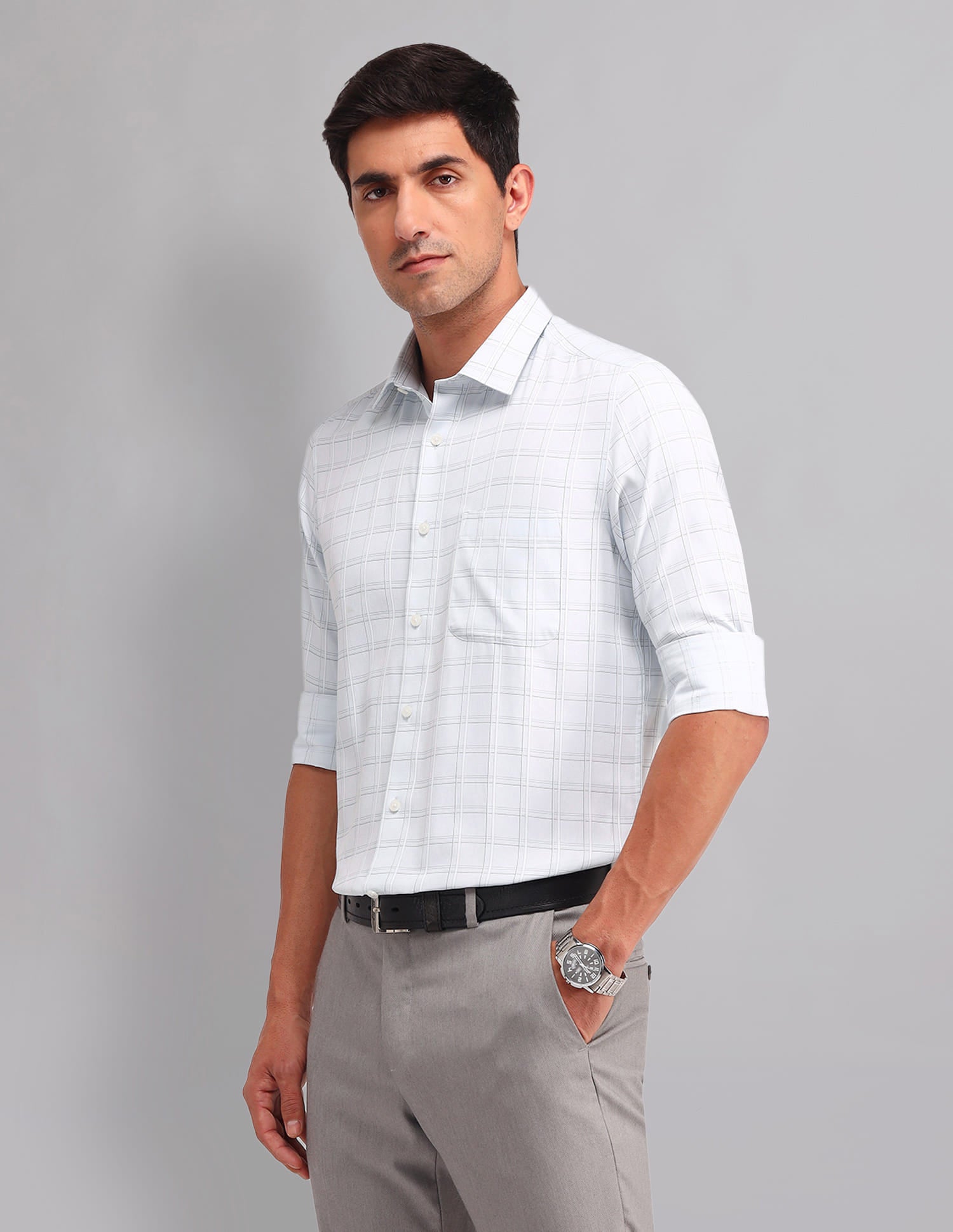 Sleek & Modern Regular Fit Checked Twill Shirt