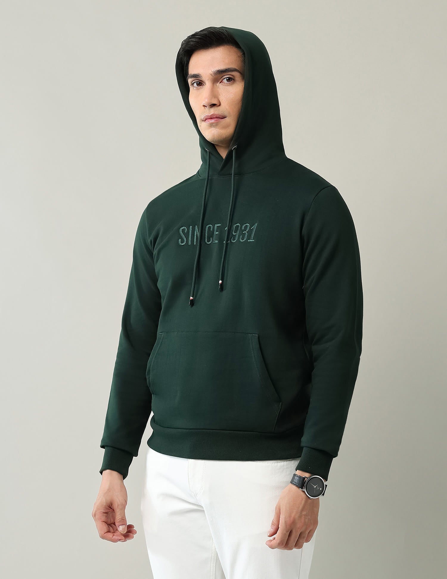 Modern Slim Fit Sweatshirt