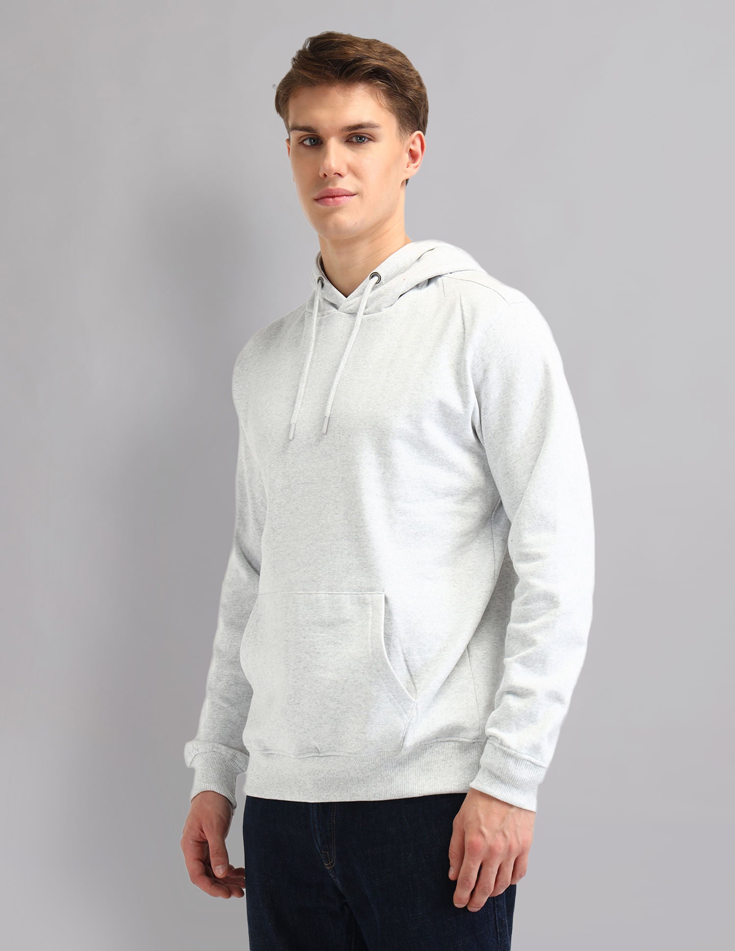 Modern Slim Fit Solid Sweatshirt