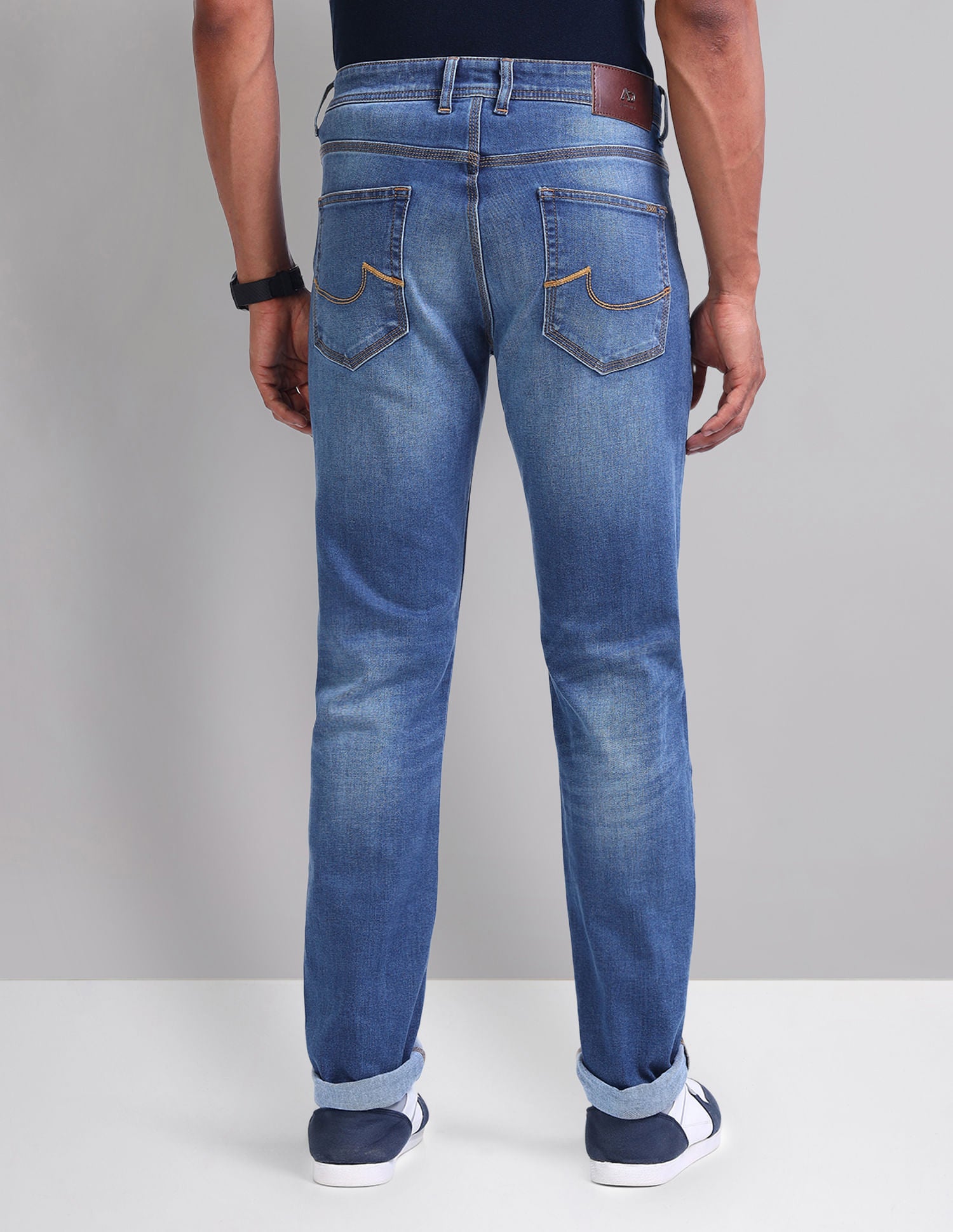 Easy-on slim Fit Mid Rise Jeans