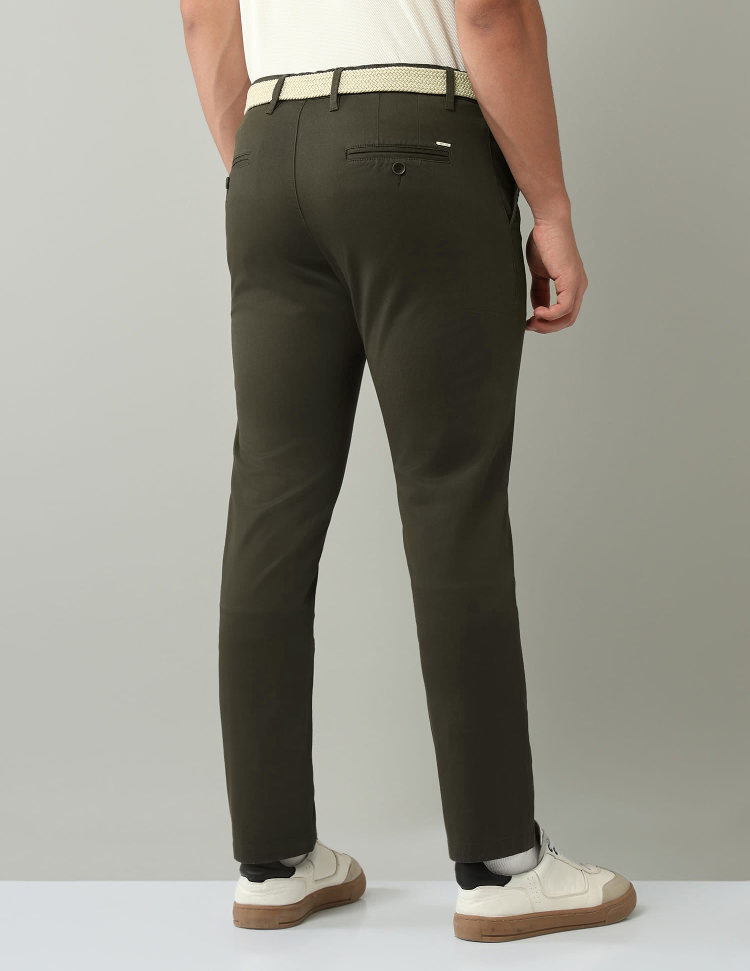 Mid-Rise Modern Slim Fit Twill Chino