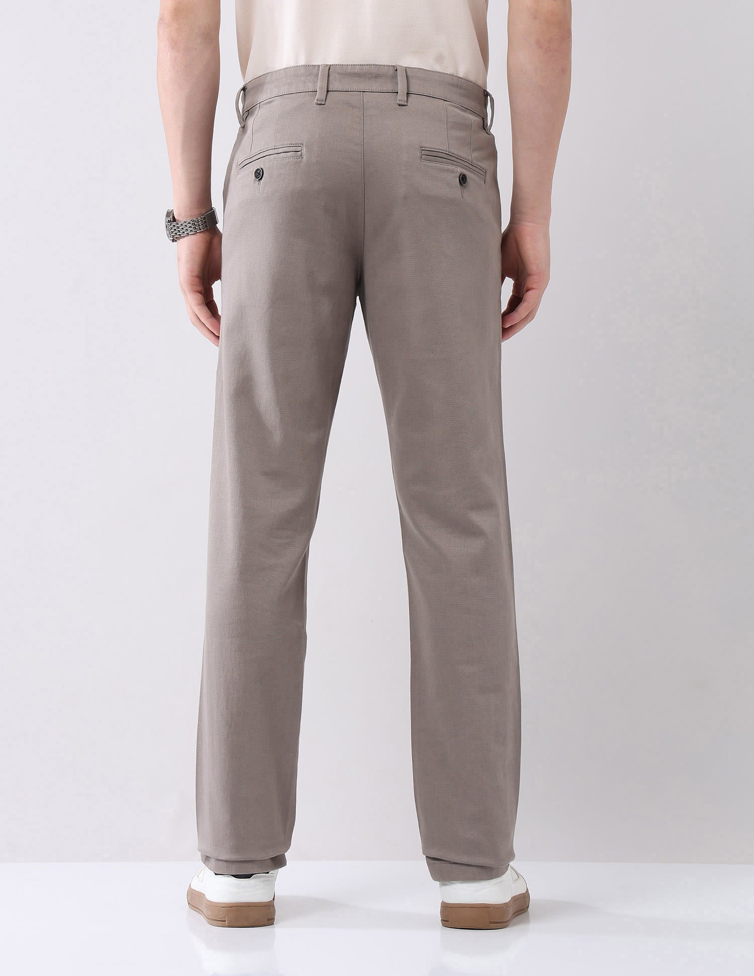 Regular Modern Slim Fit Chinos