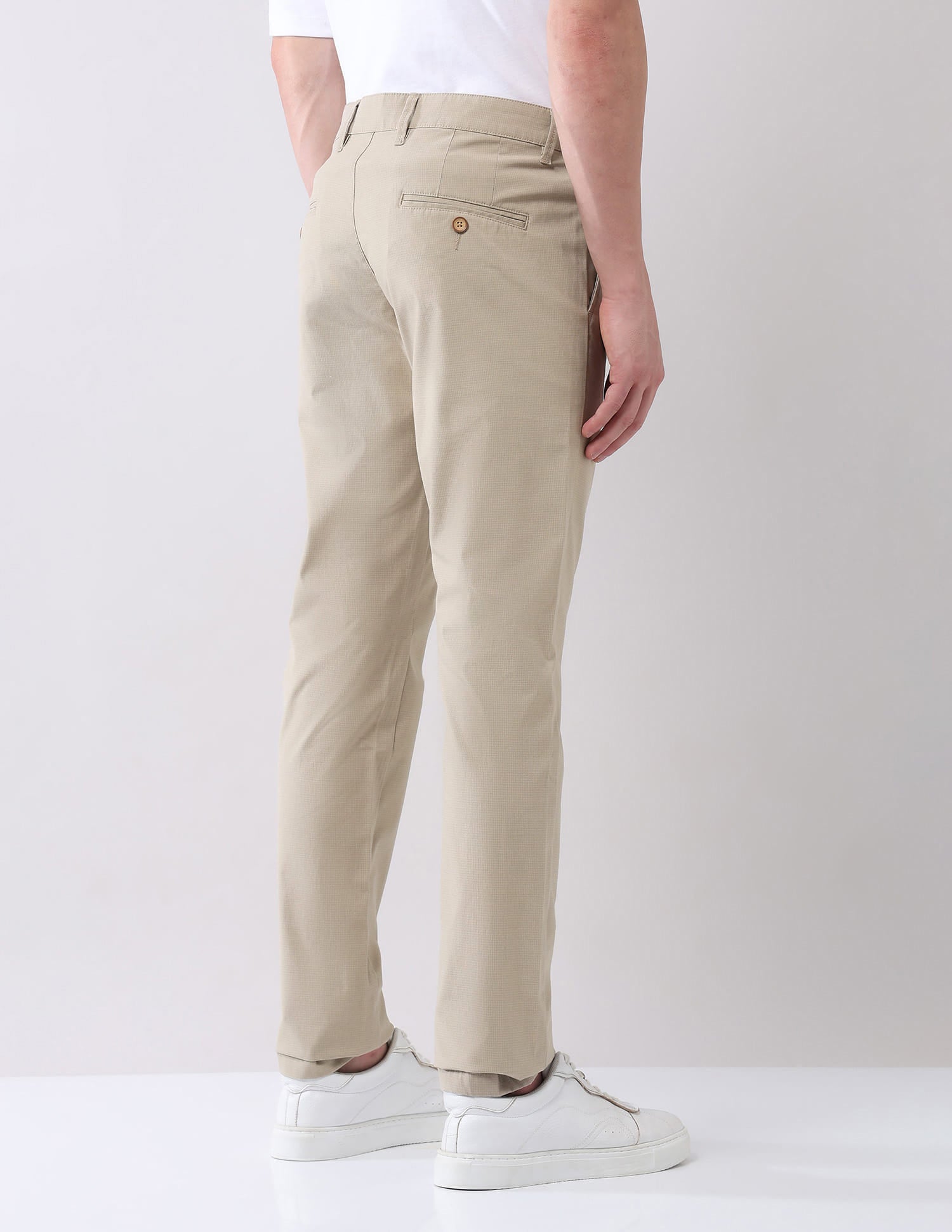 Regular Modern Slim Fit Chinos