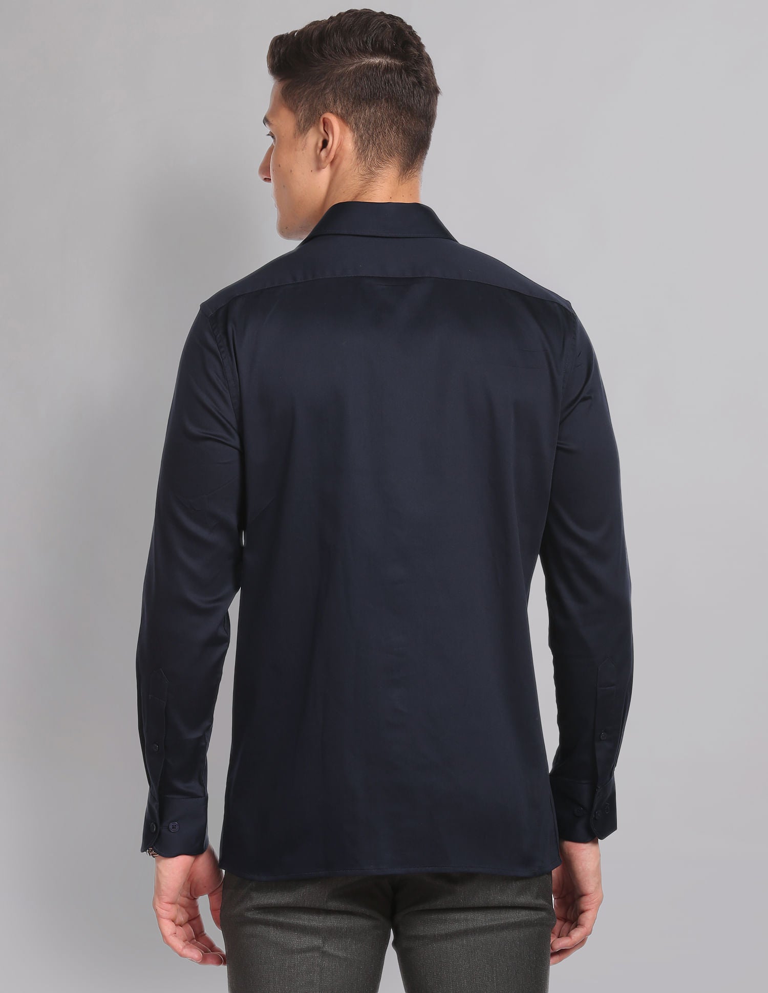 Office essential Solid Twill Formal Shirt